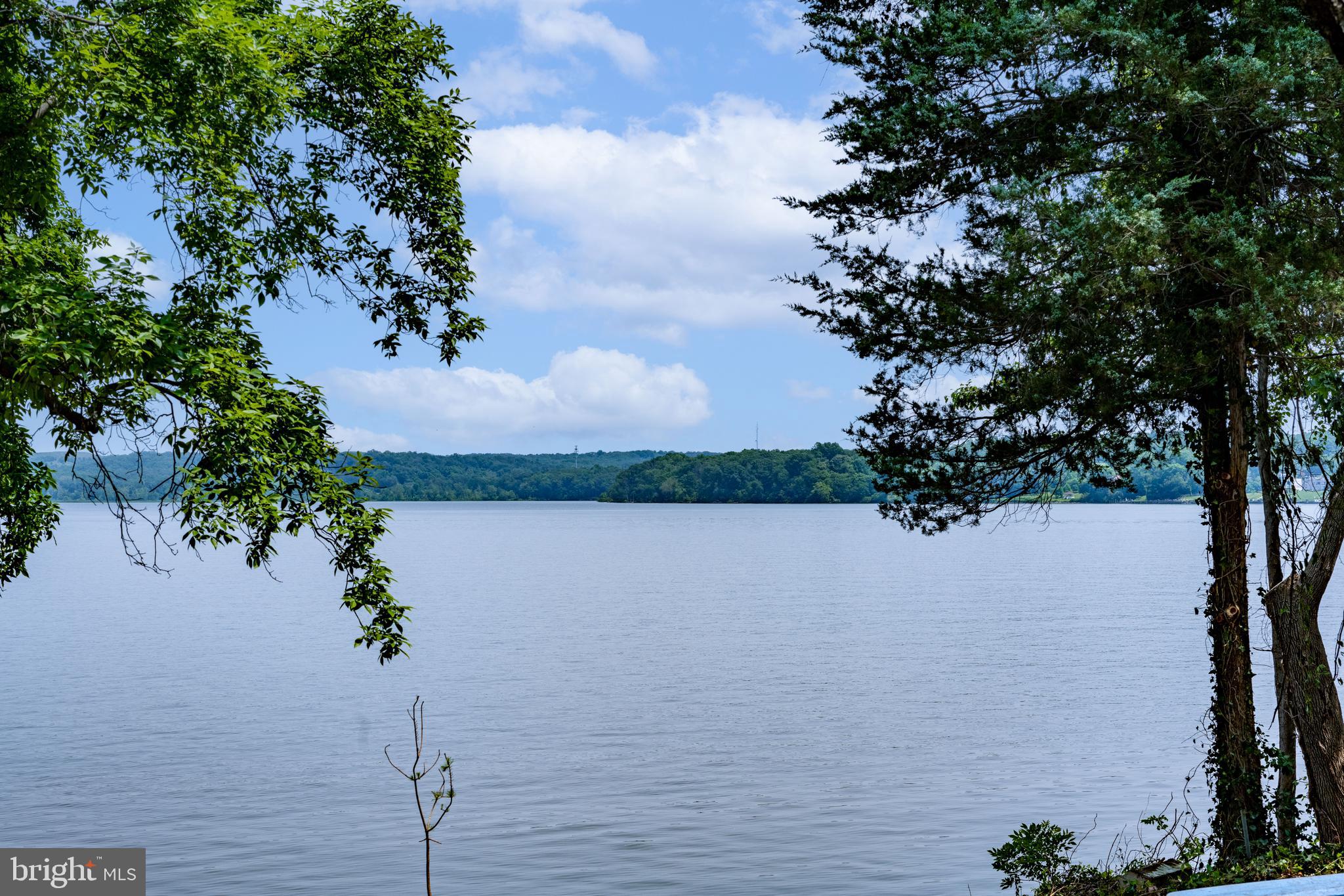 WELLINGTON VILLA - Residential