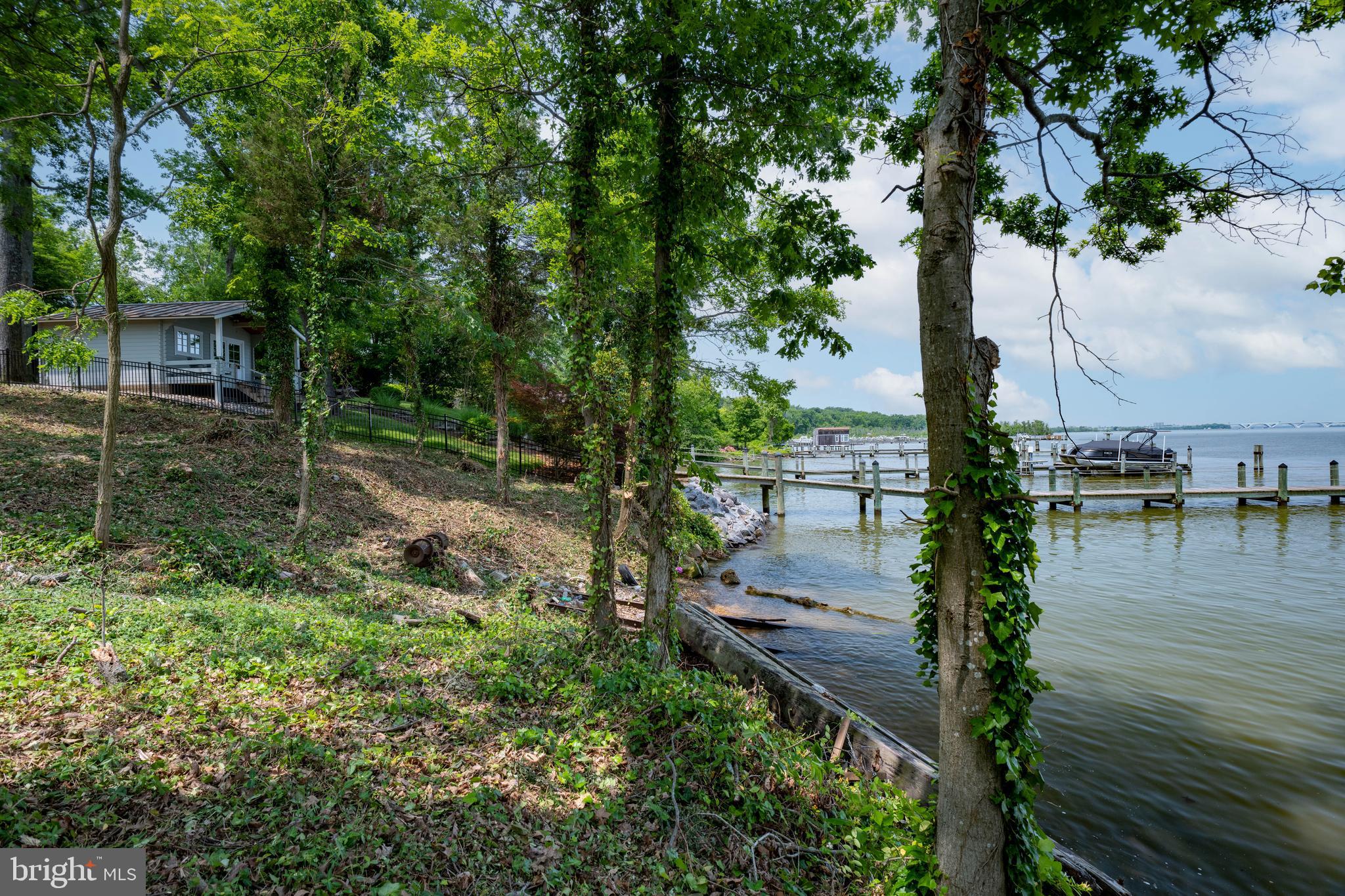 WELLINGTON VILLA - Residential