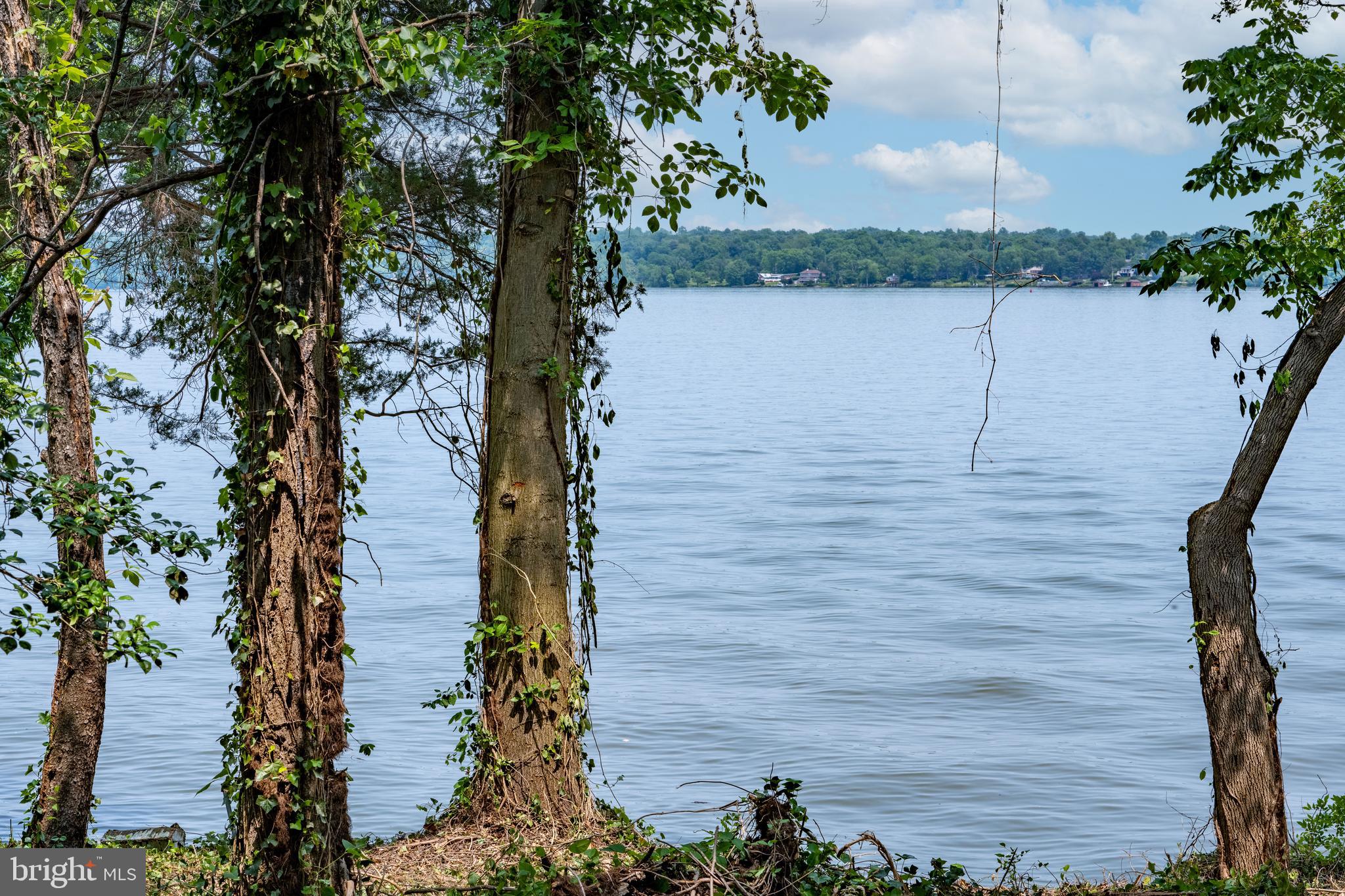 WELLINGTON VILLA - Residential