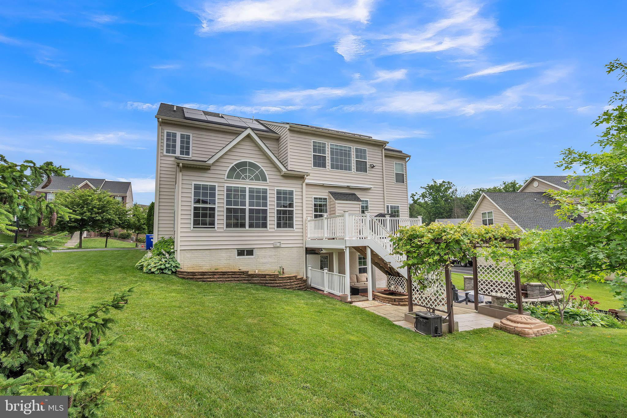 1 SUNNI MEADOW COURT
