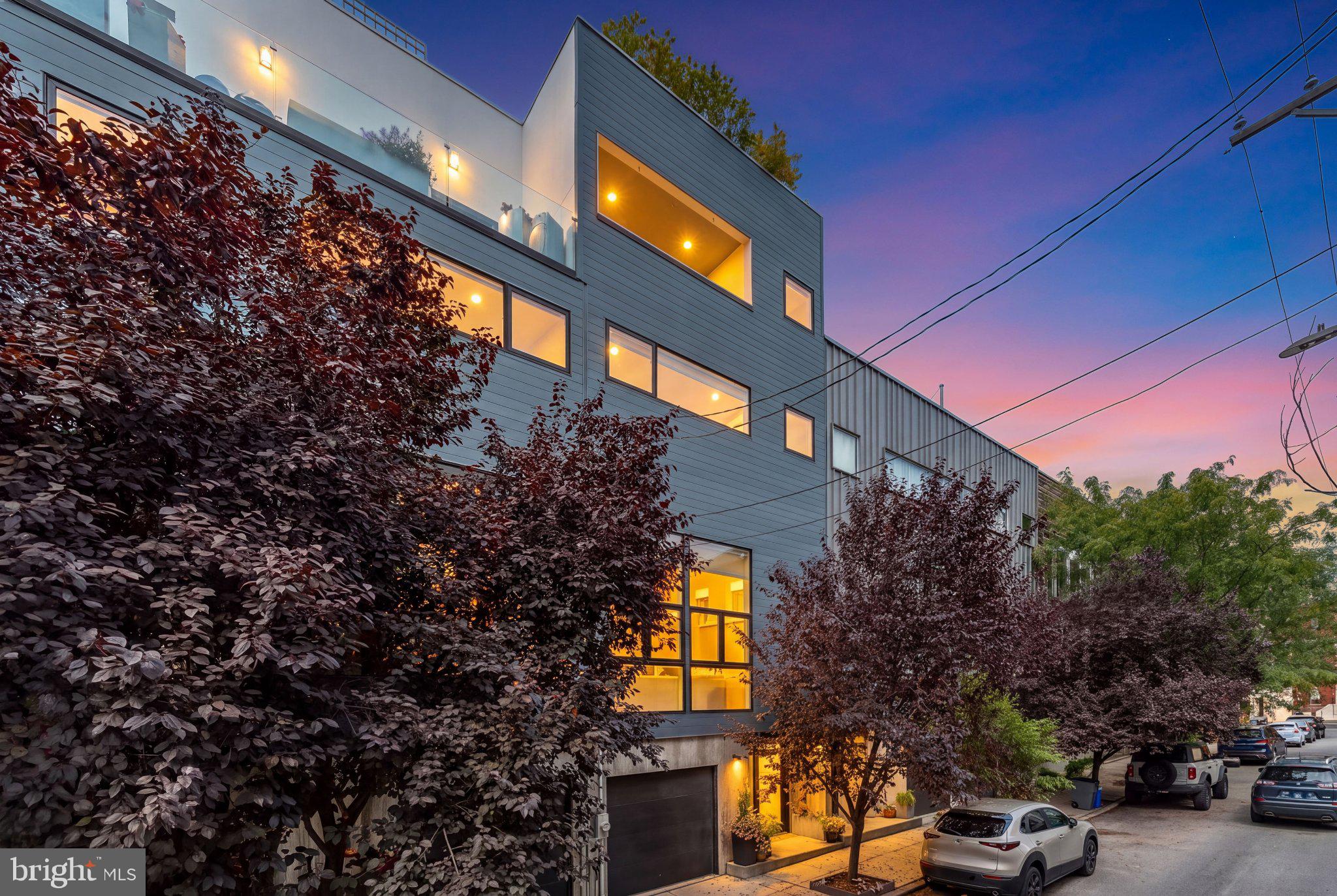 1110 N BODINE STREET