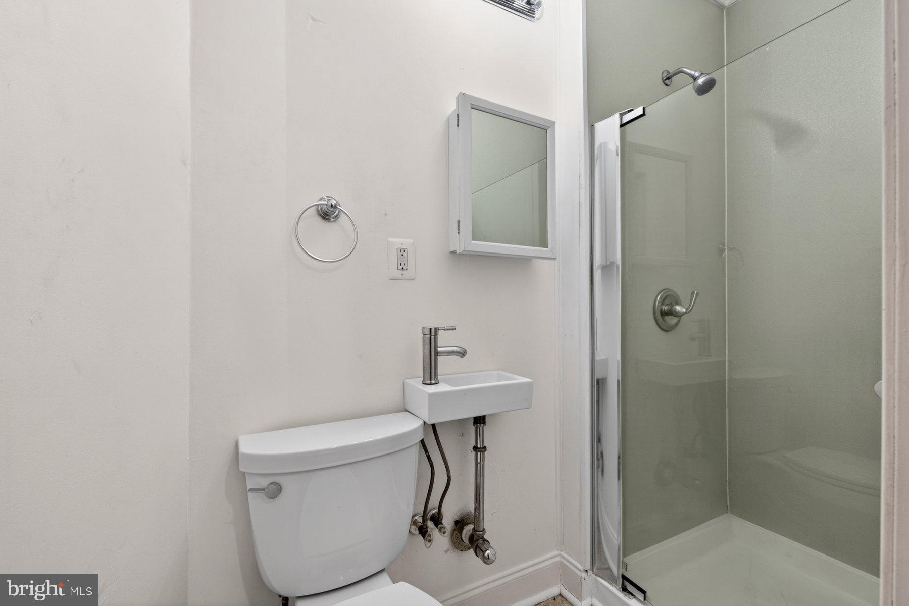 MIDTOWN EDMONDSON - Residential