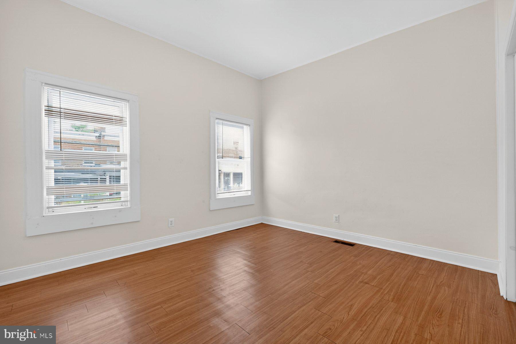 MIDTOWN EDMONDSON - Residential