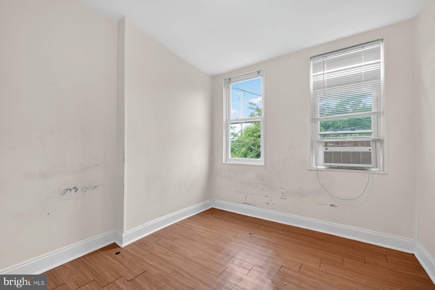 MIDTOWN EDMONDSON - Residential