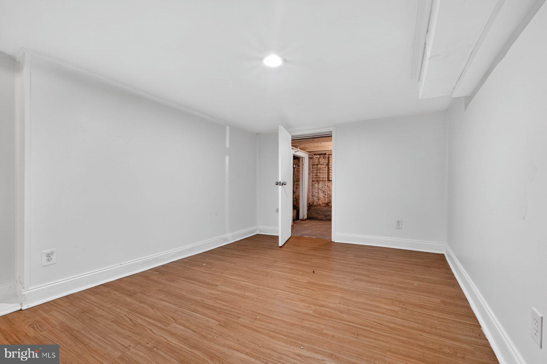 MIDTOWN EDMONDSON - Residential