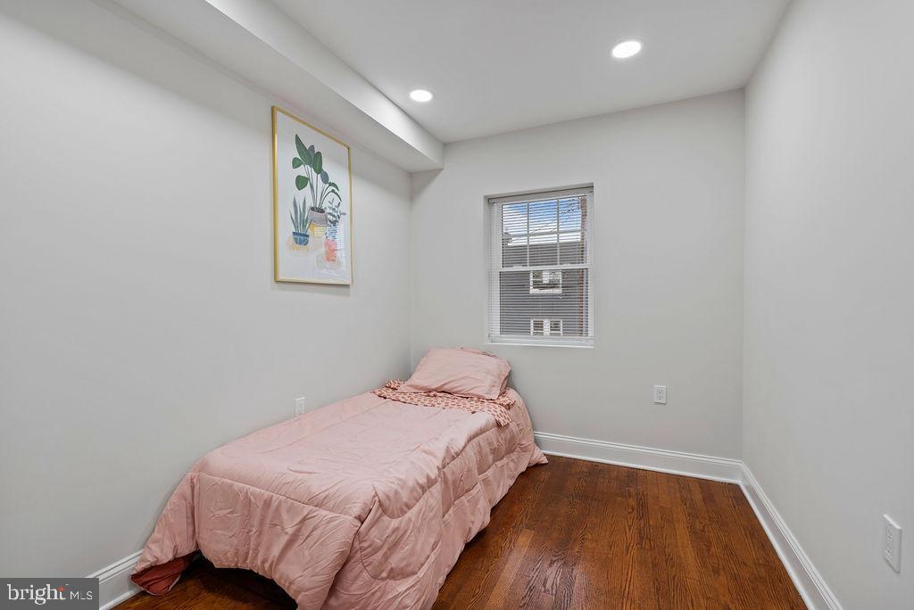 EDMONDSON VIILLAGE - Residential