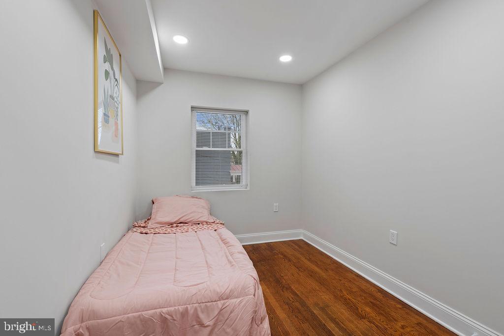 EDMONDSON VIILLAGE - Residential