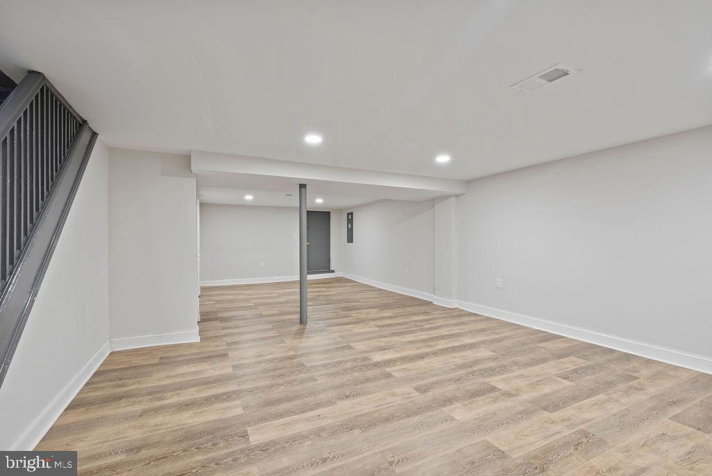 EDMONDSON VIILLAGE - Residential