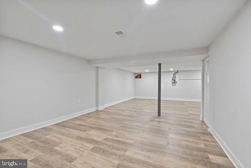 EDMONDSON VIILLAGE - Residential