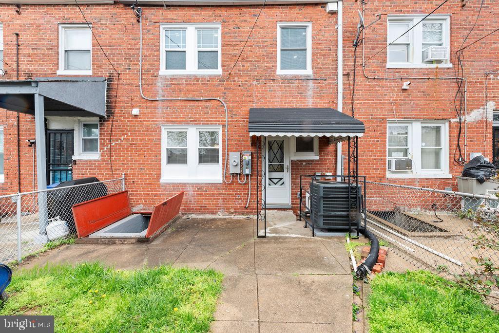 EDMONDSON VIILLAGE - Residential