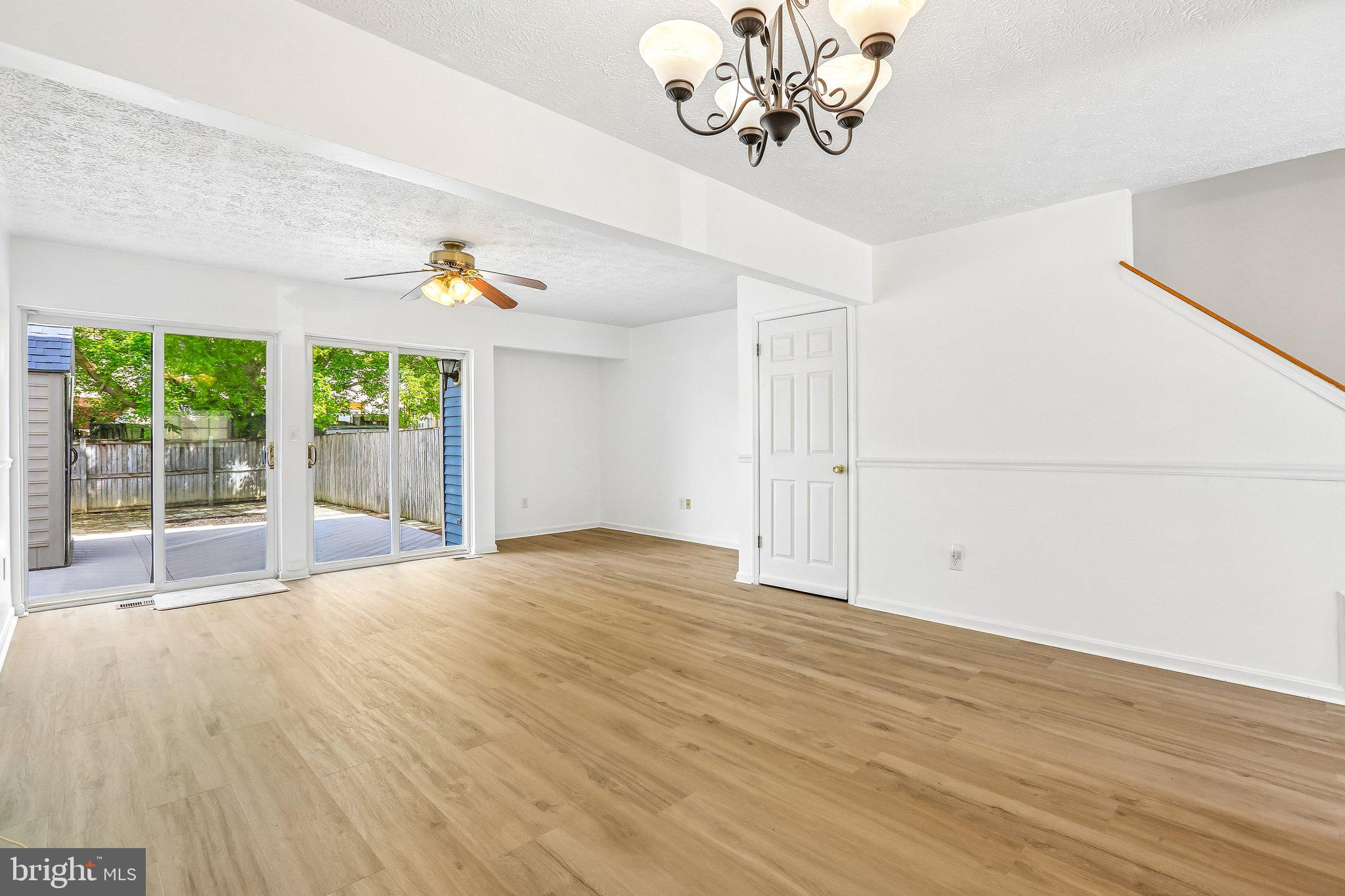 RIVERSIDE - Residential