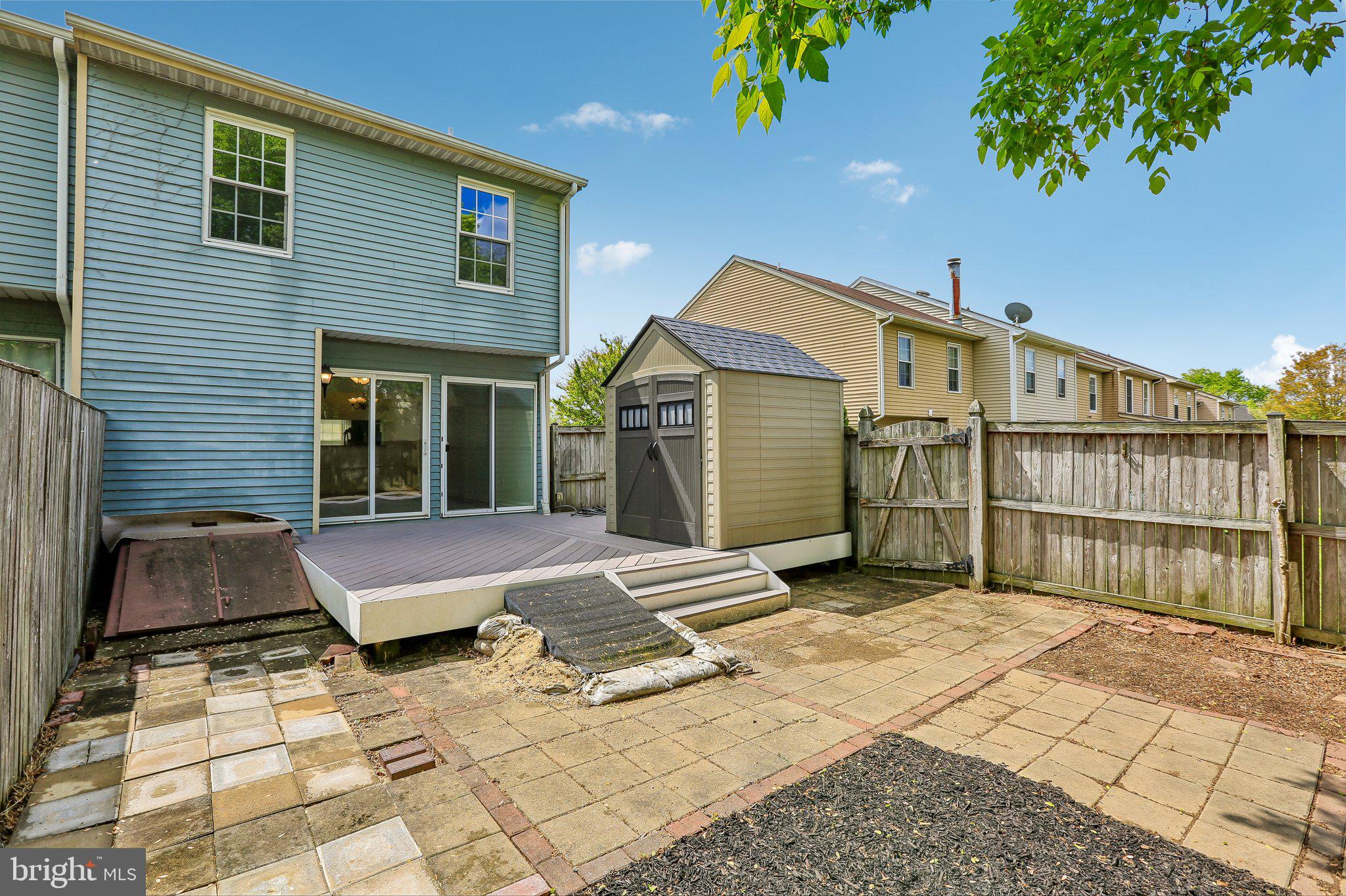 RIVERSIDE - Residential