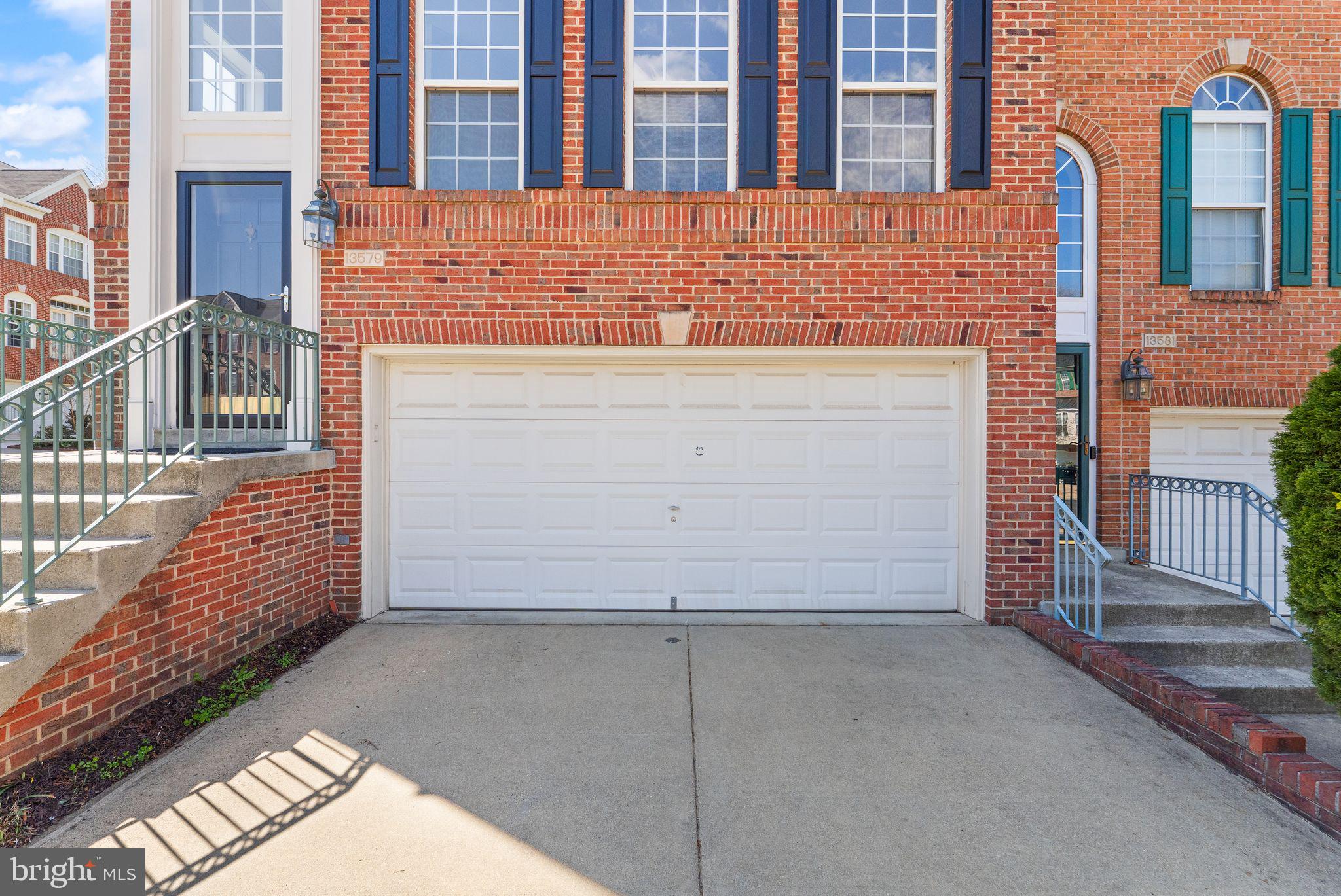 CREEKSIDE - Residential