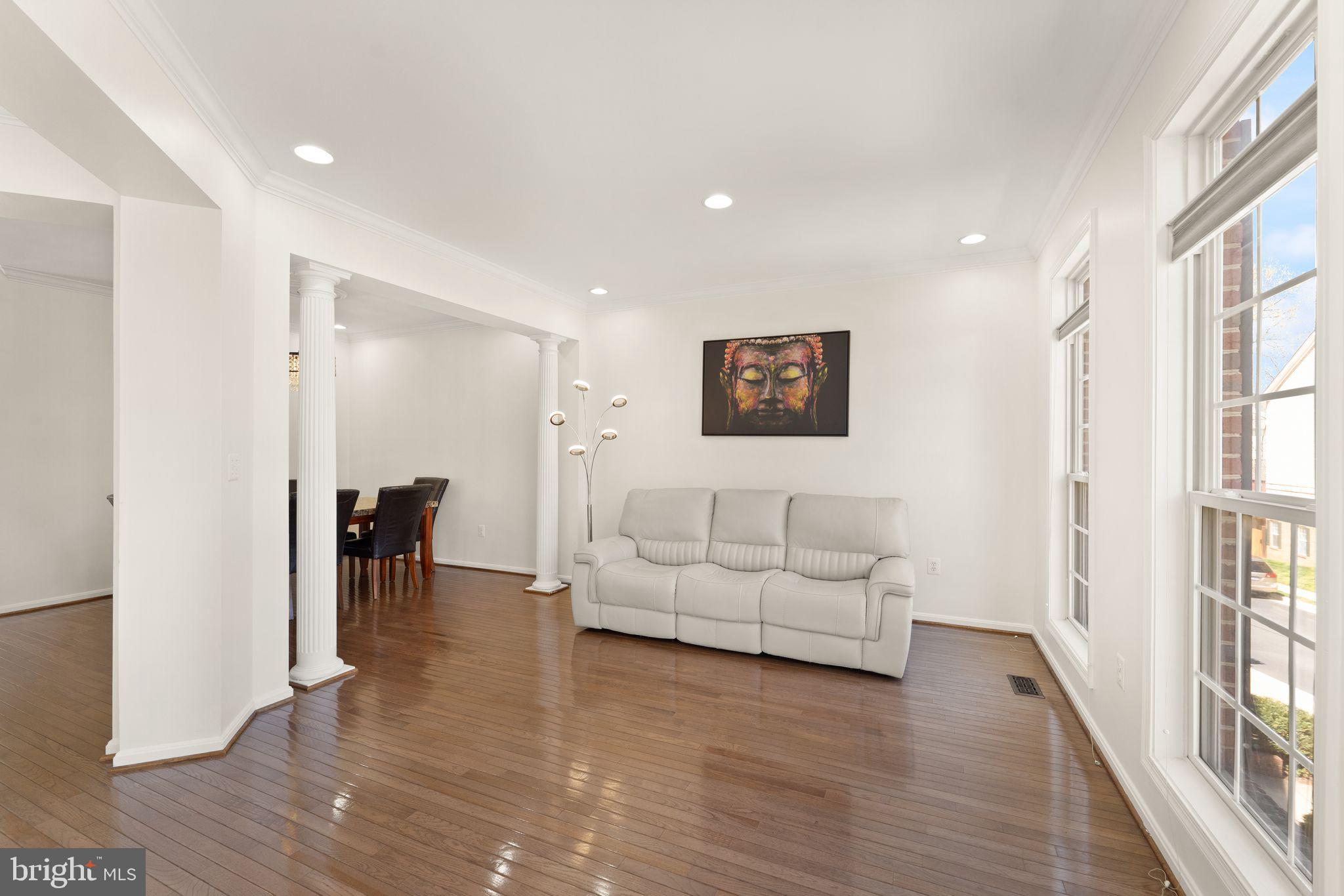 CREEKSIDE - Residential