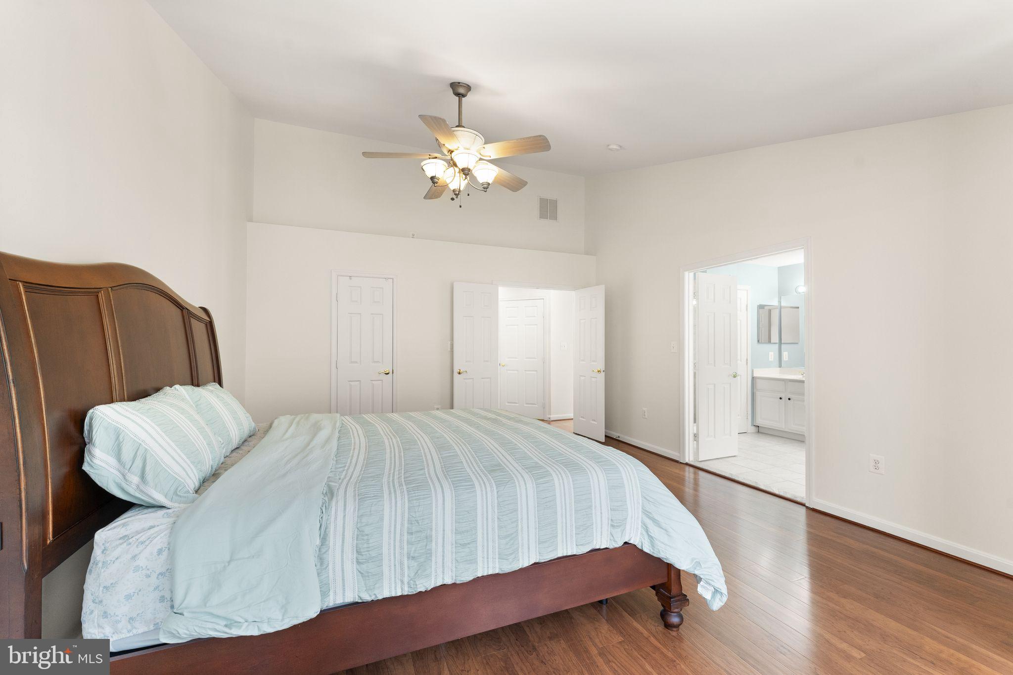 CREEKSIDE - Residential