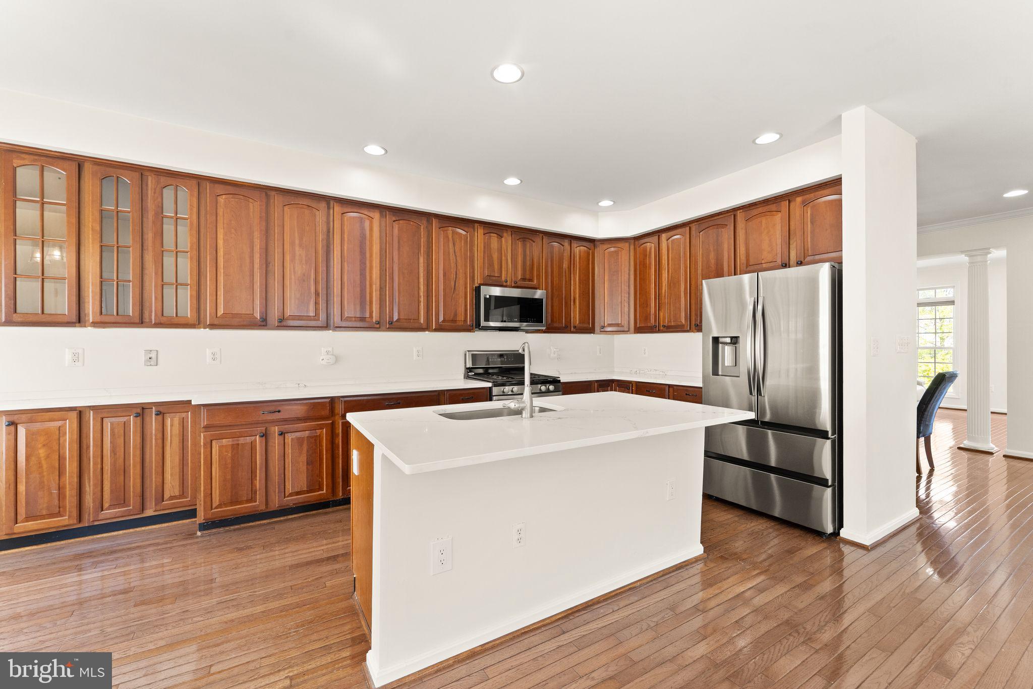 CREEKSIDE - Residential