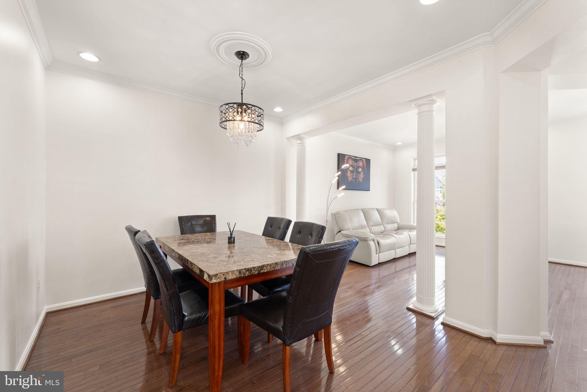 CREEKSIDE - Residential