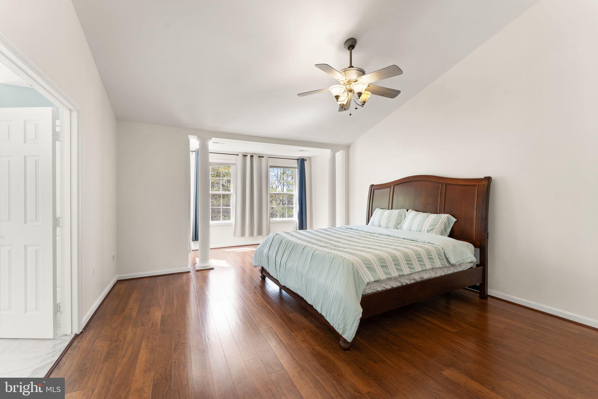 CREEKSIDE - Residential