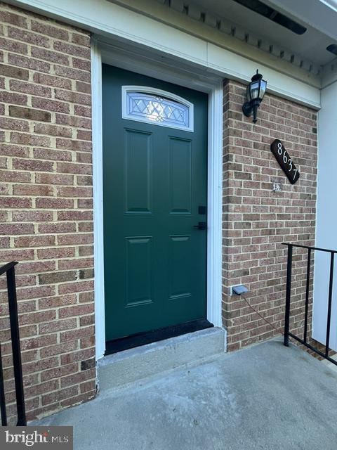 8637 ROCKY GAP COURT