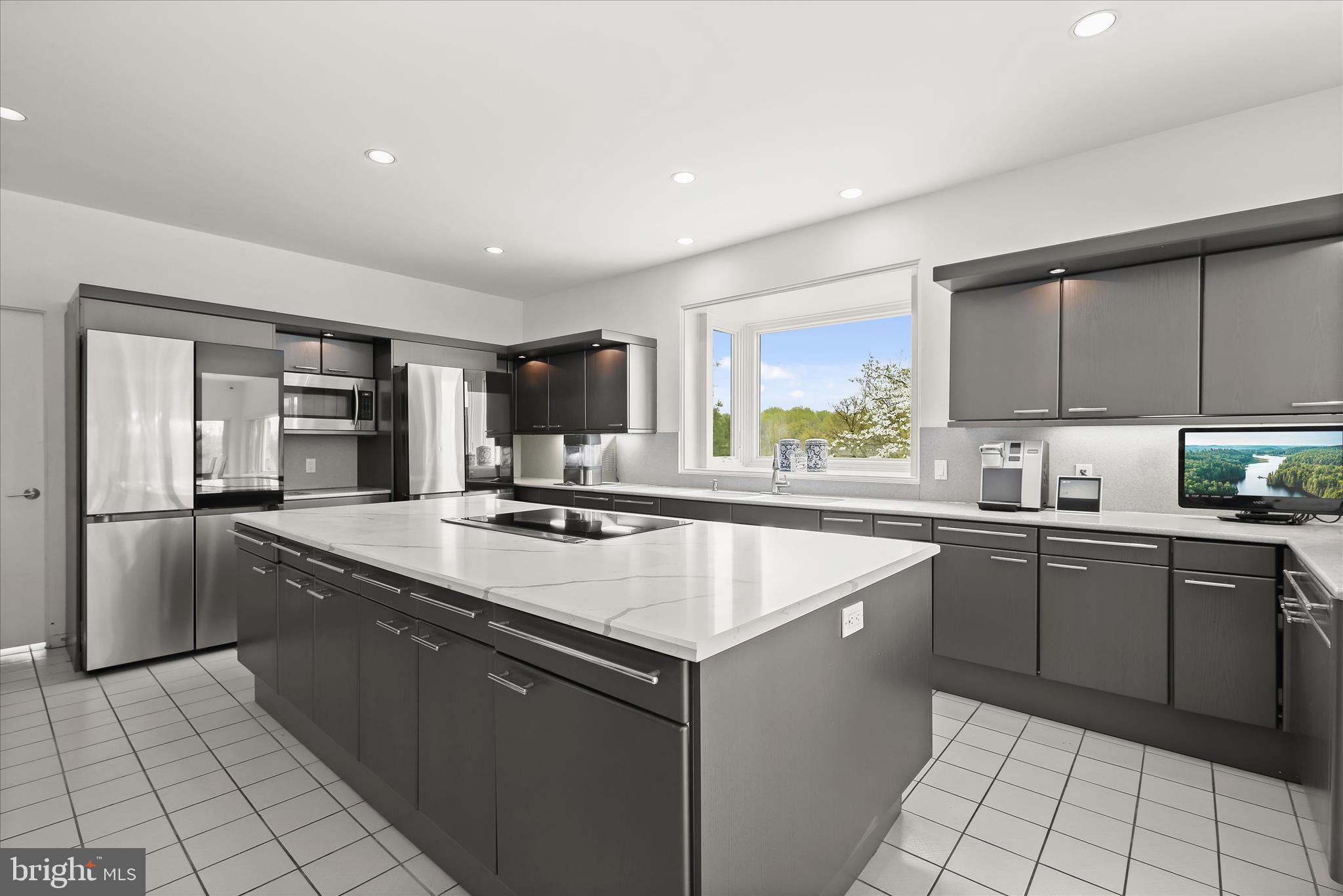 FARSIDE - Residential