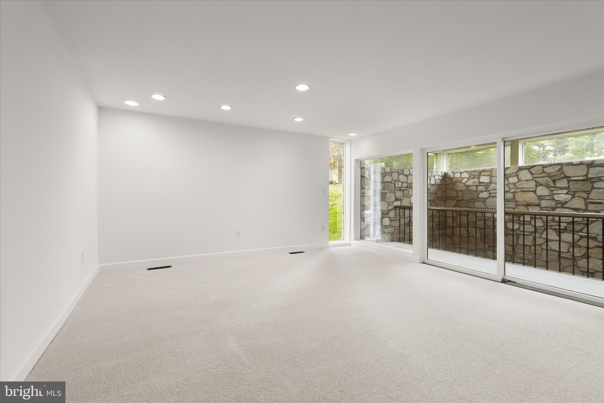 FARSIDE - Residential