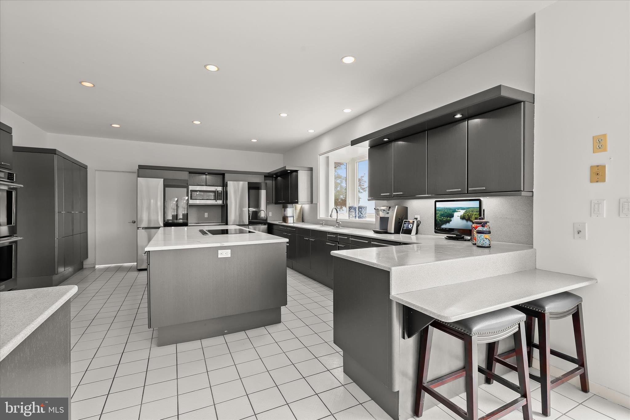 FARSIDE - Residential