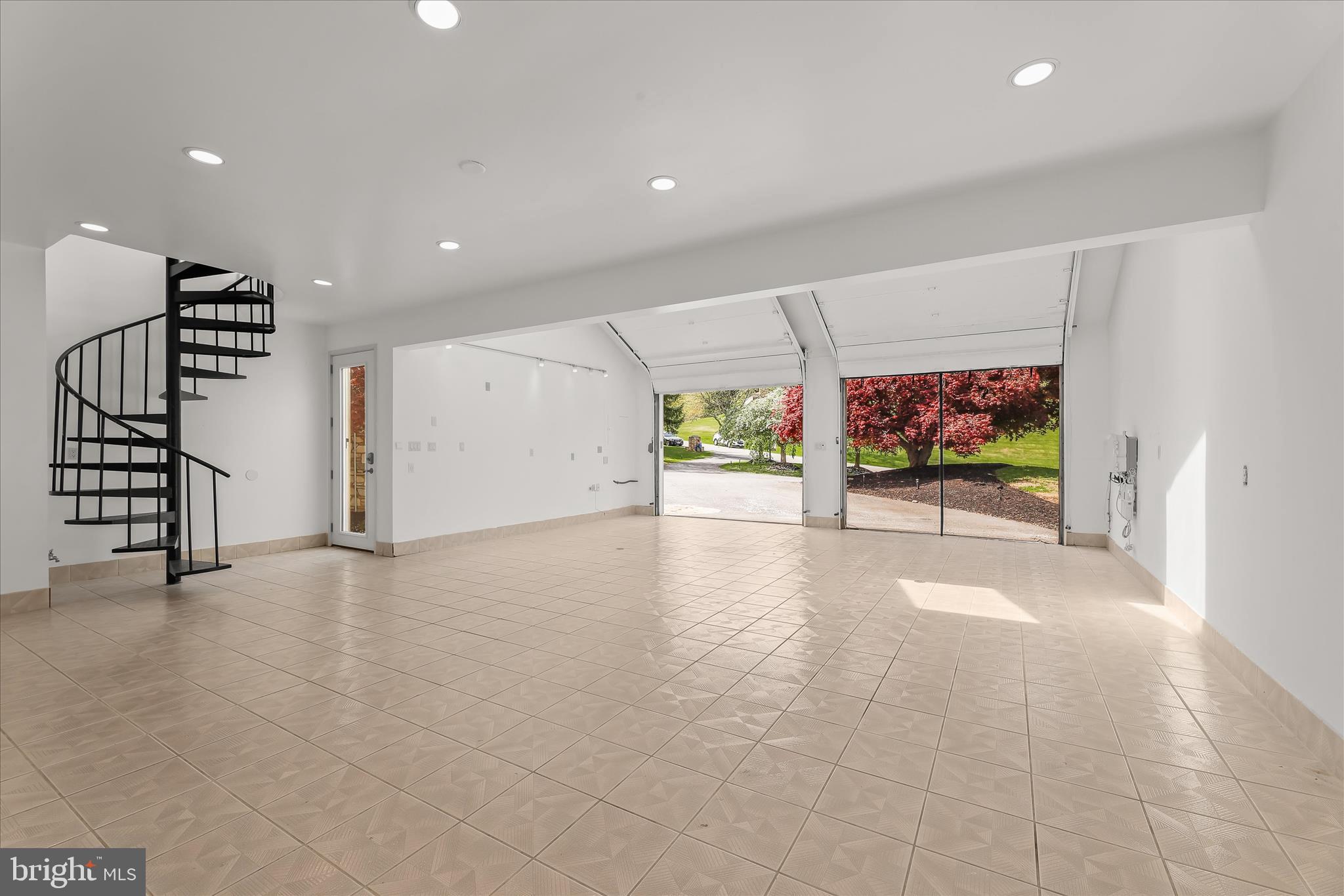 FARSIDE - Residential