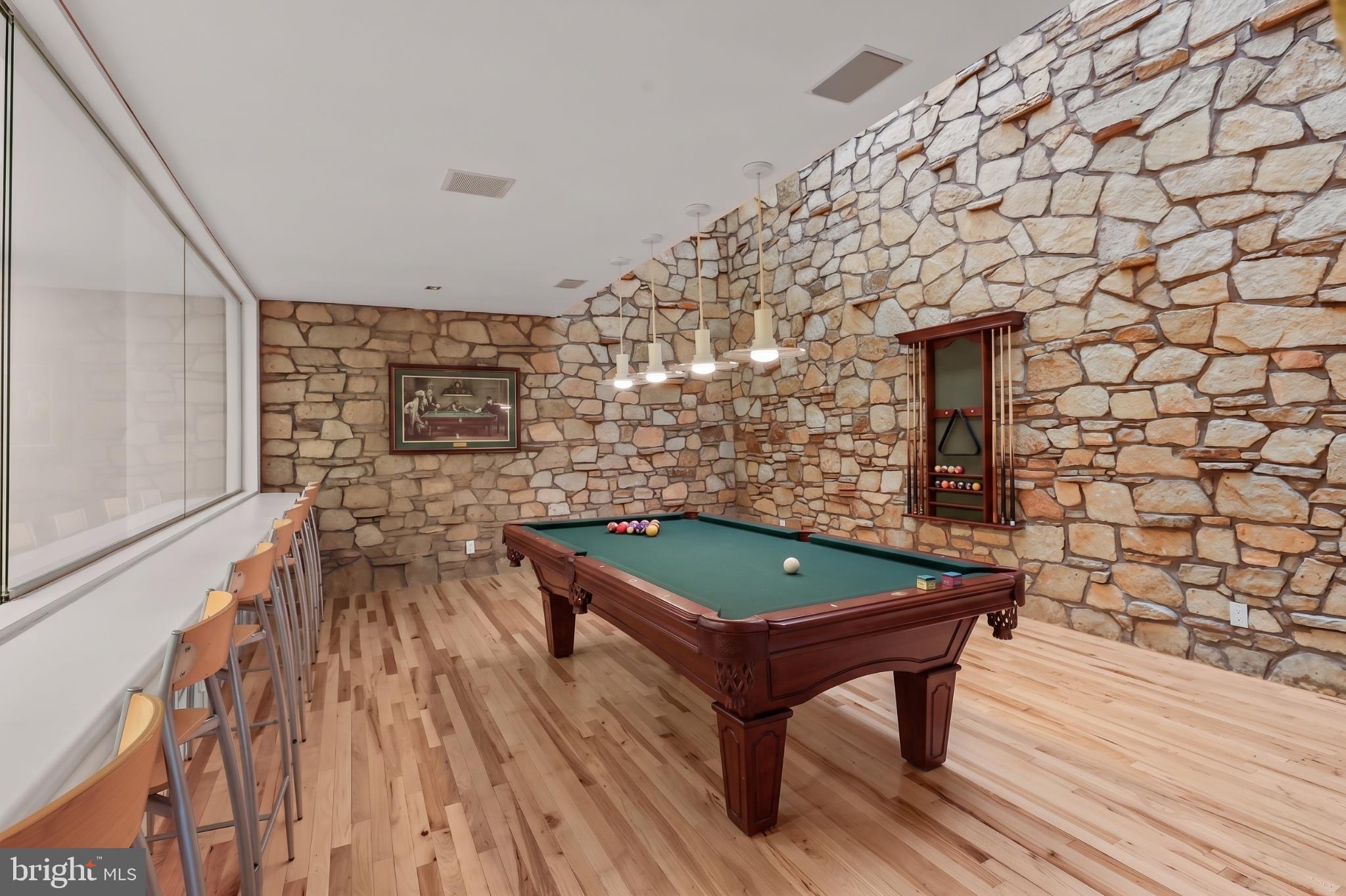 FARSIDE - Residential