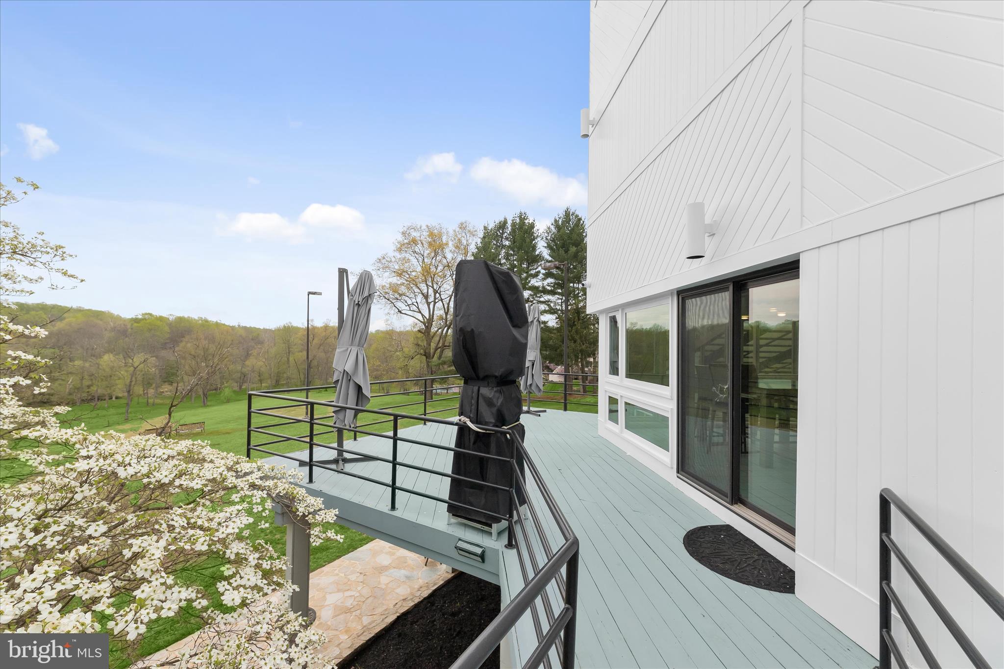 FARSIDE - Residential