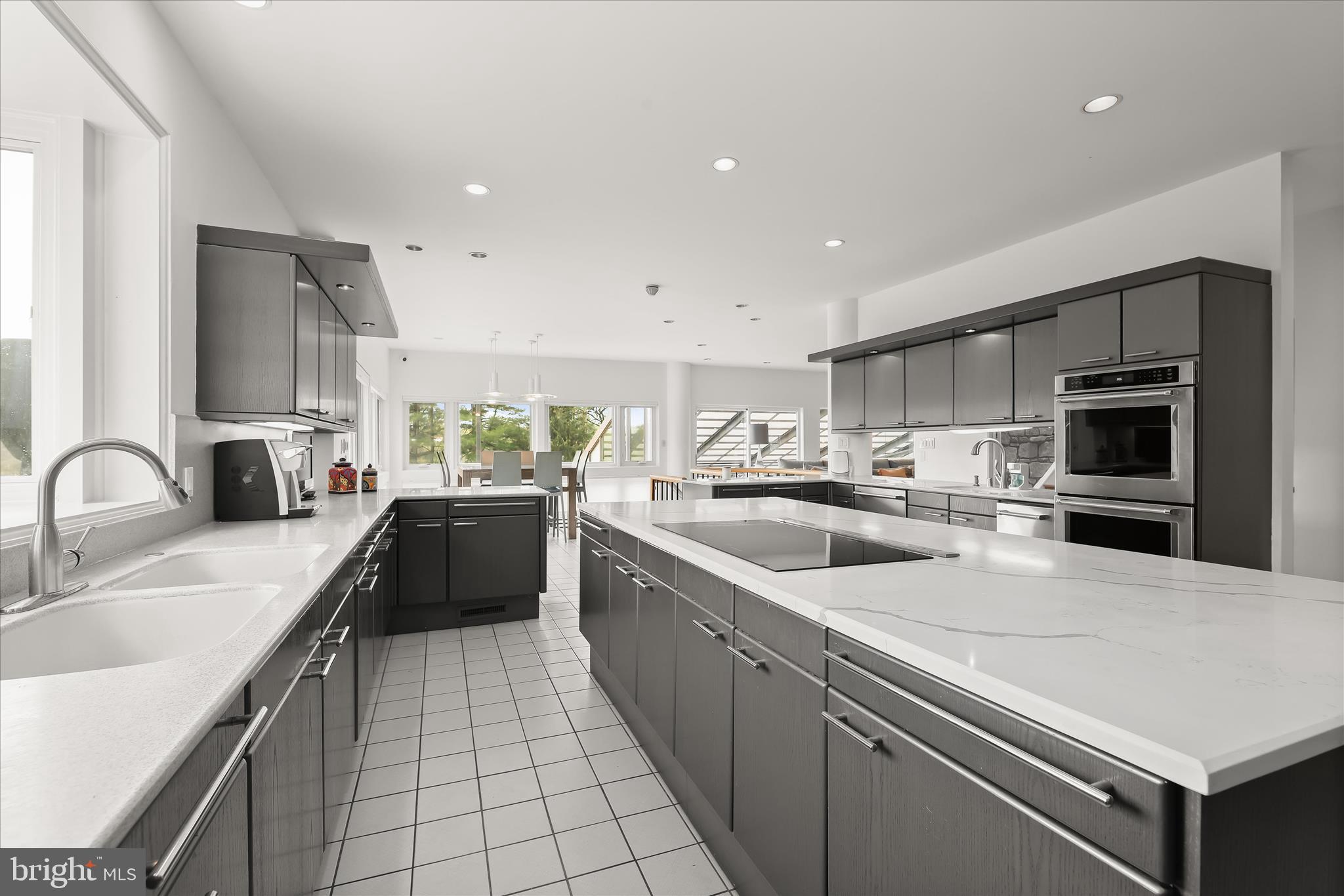 FARSIDE - Residential