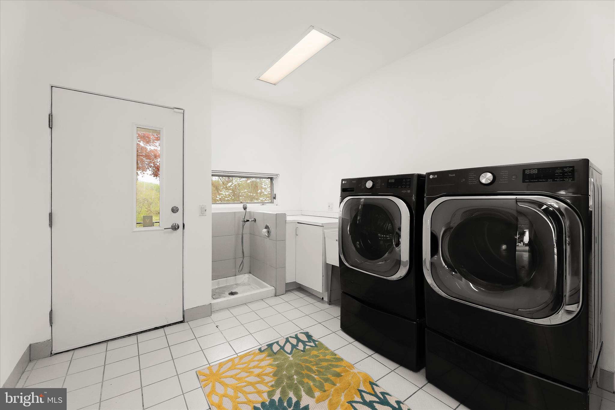 FARSIDE - Residential