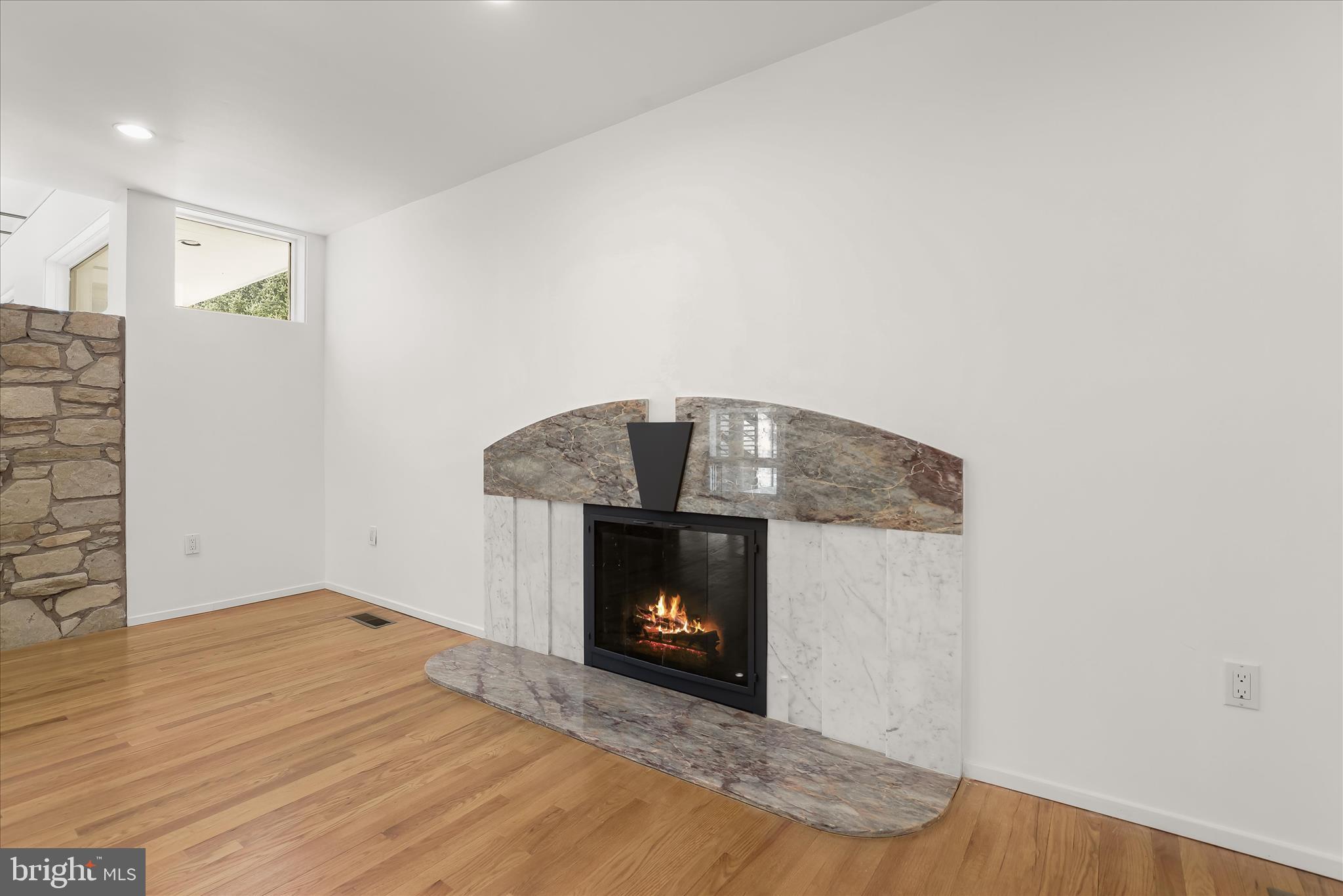 FARSIDE - Residential