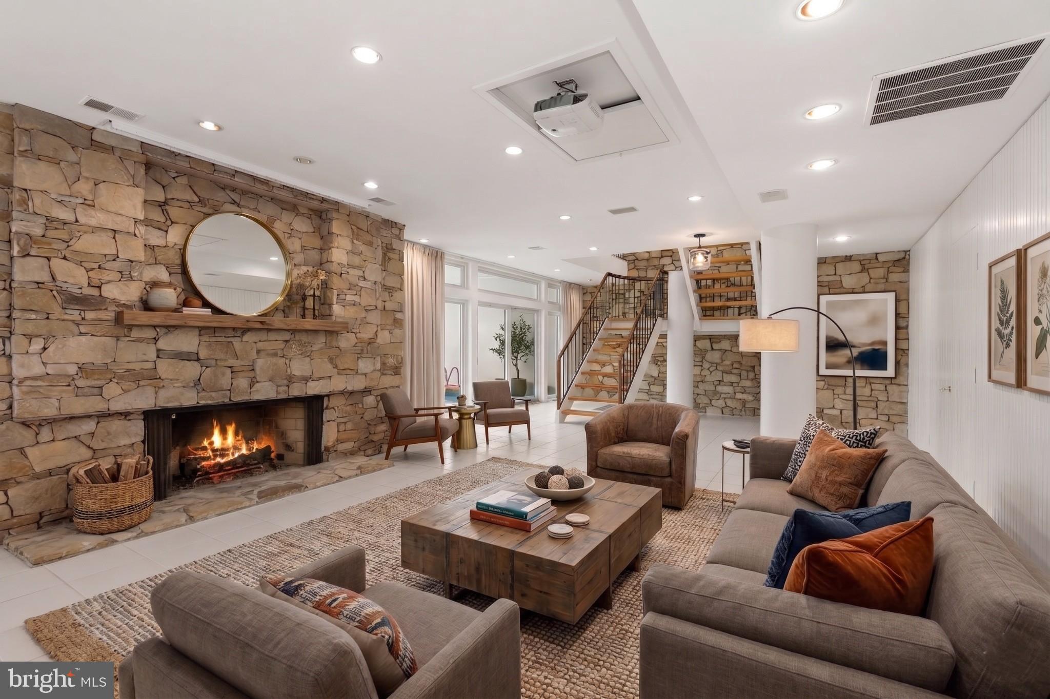 FARSIDE - Residential