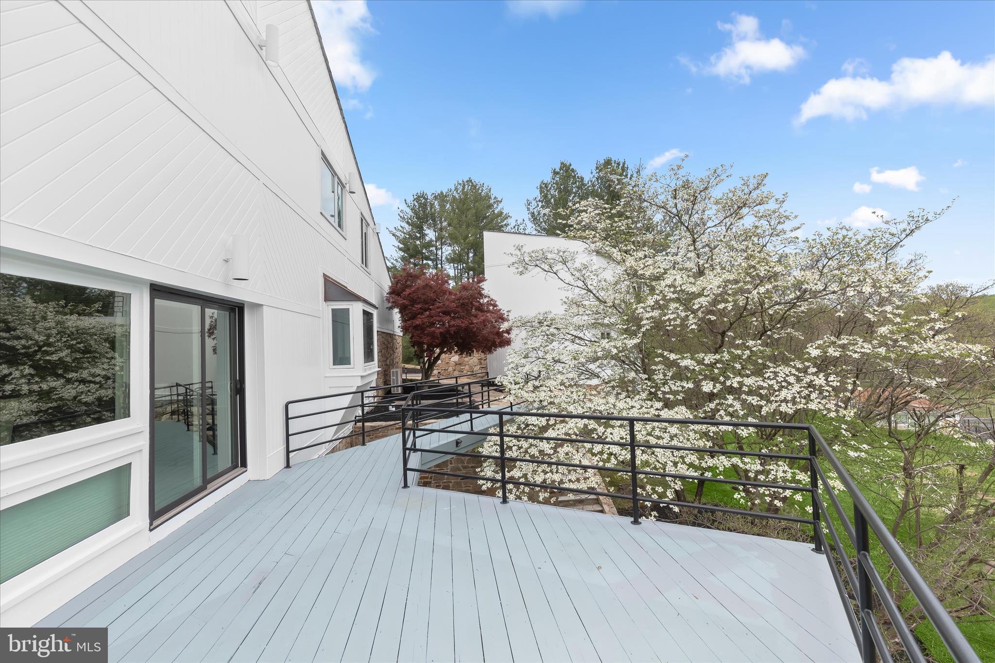 FARSIDE - Residential