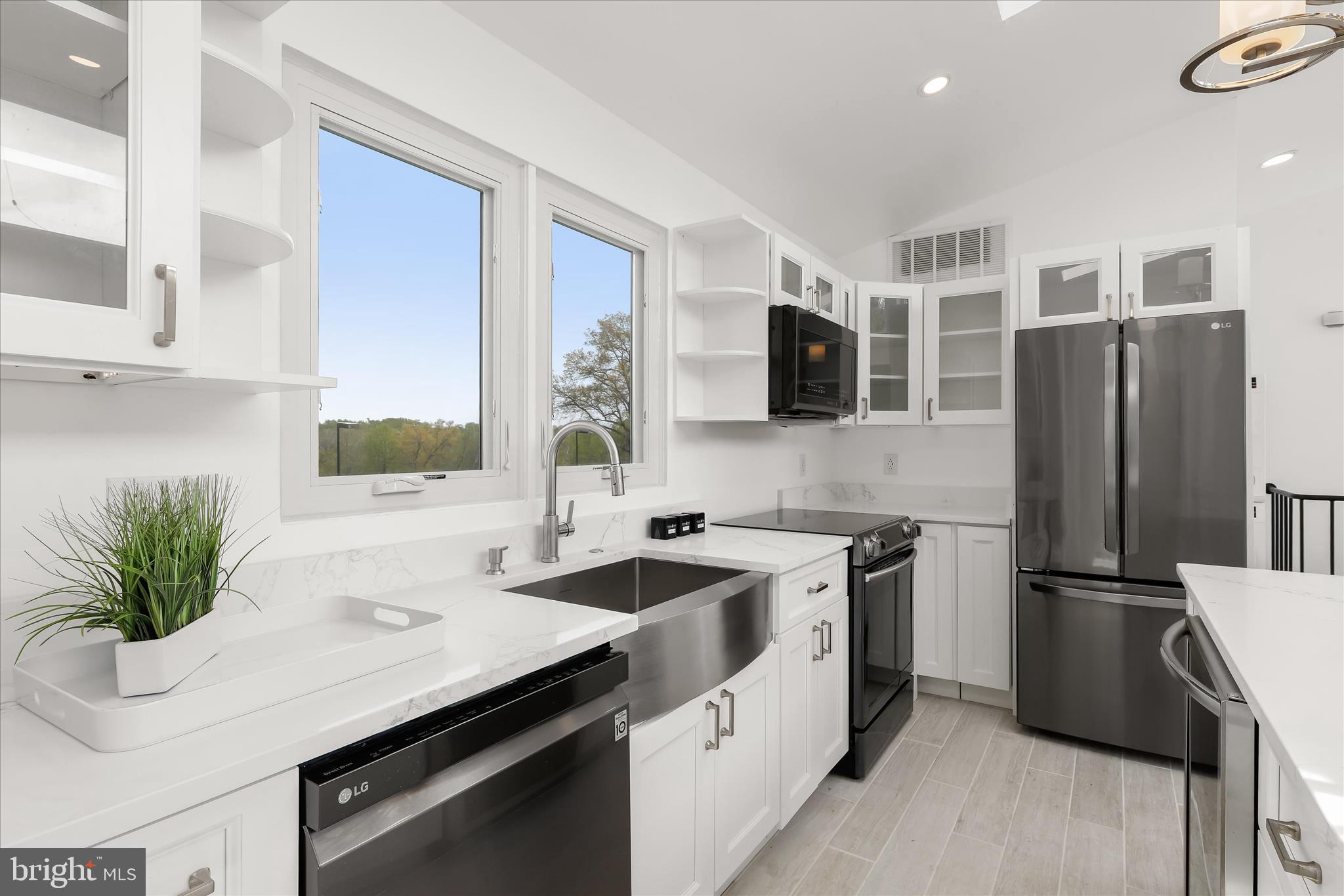 FARSIDE - Residential