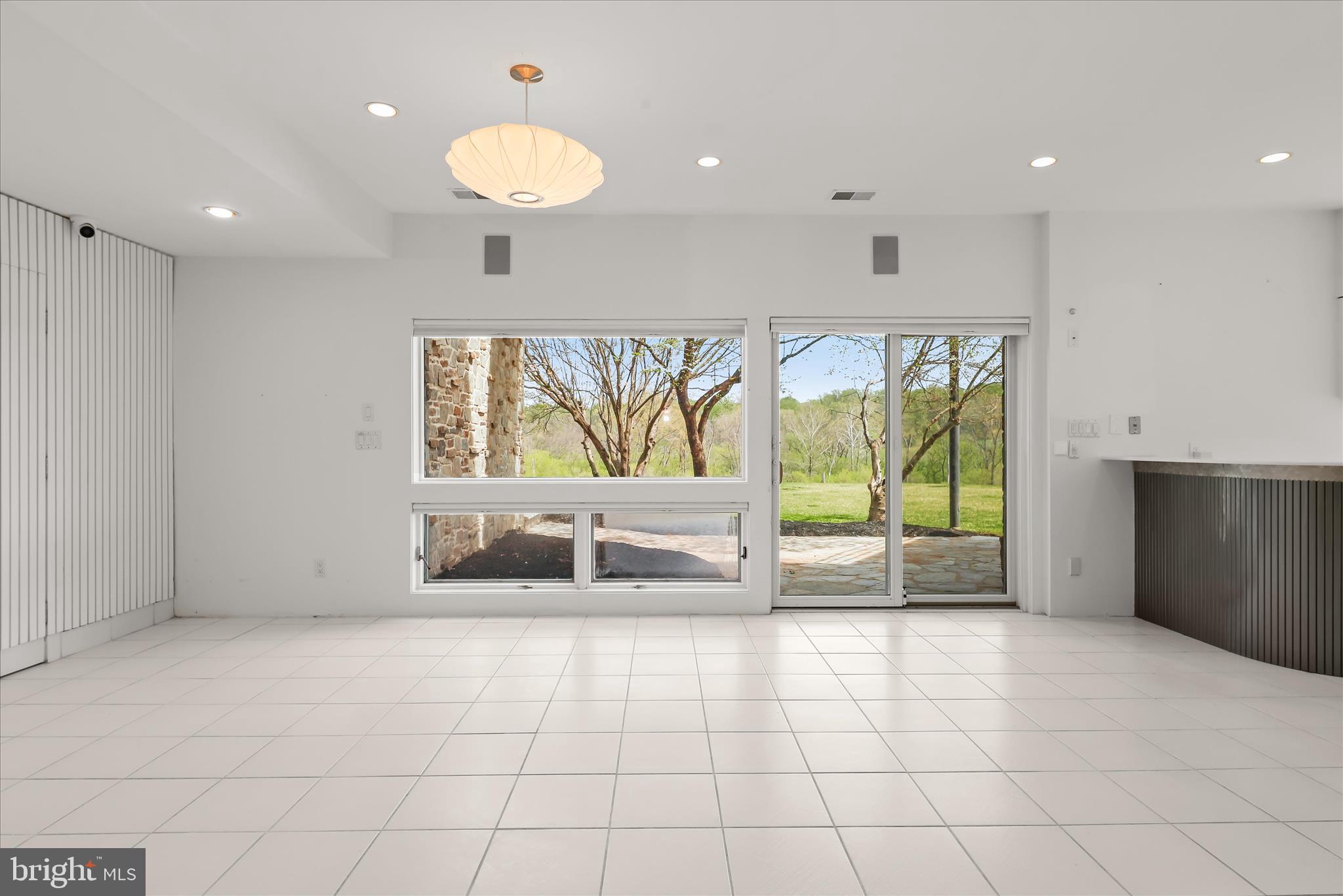 FARSIDE - Residential