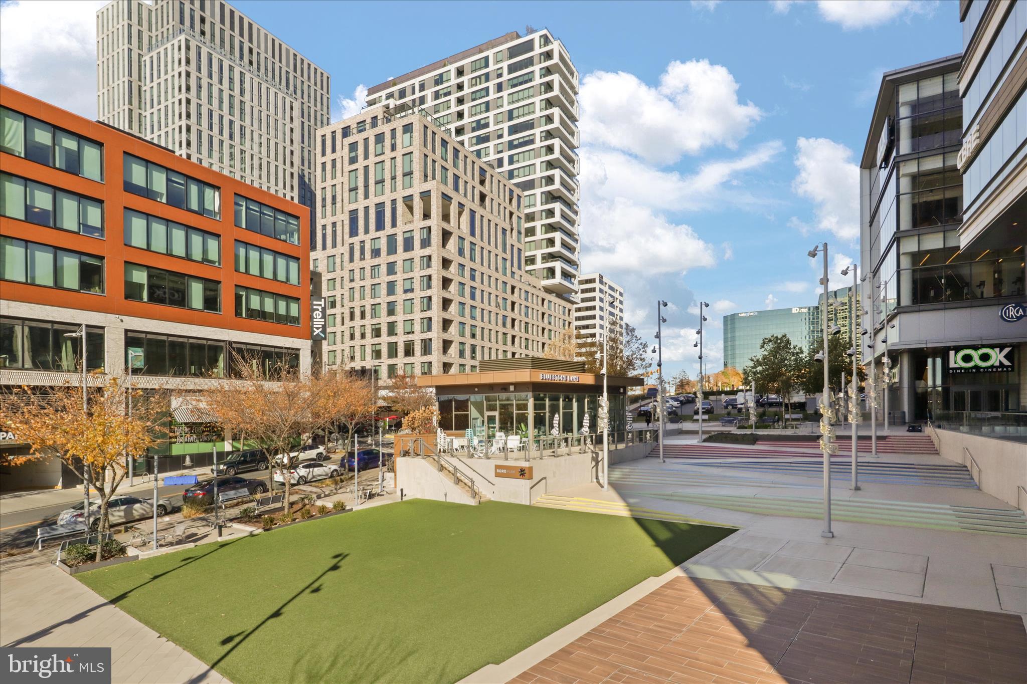 TYSONS TOWNES - Residential