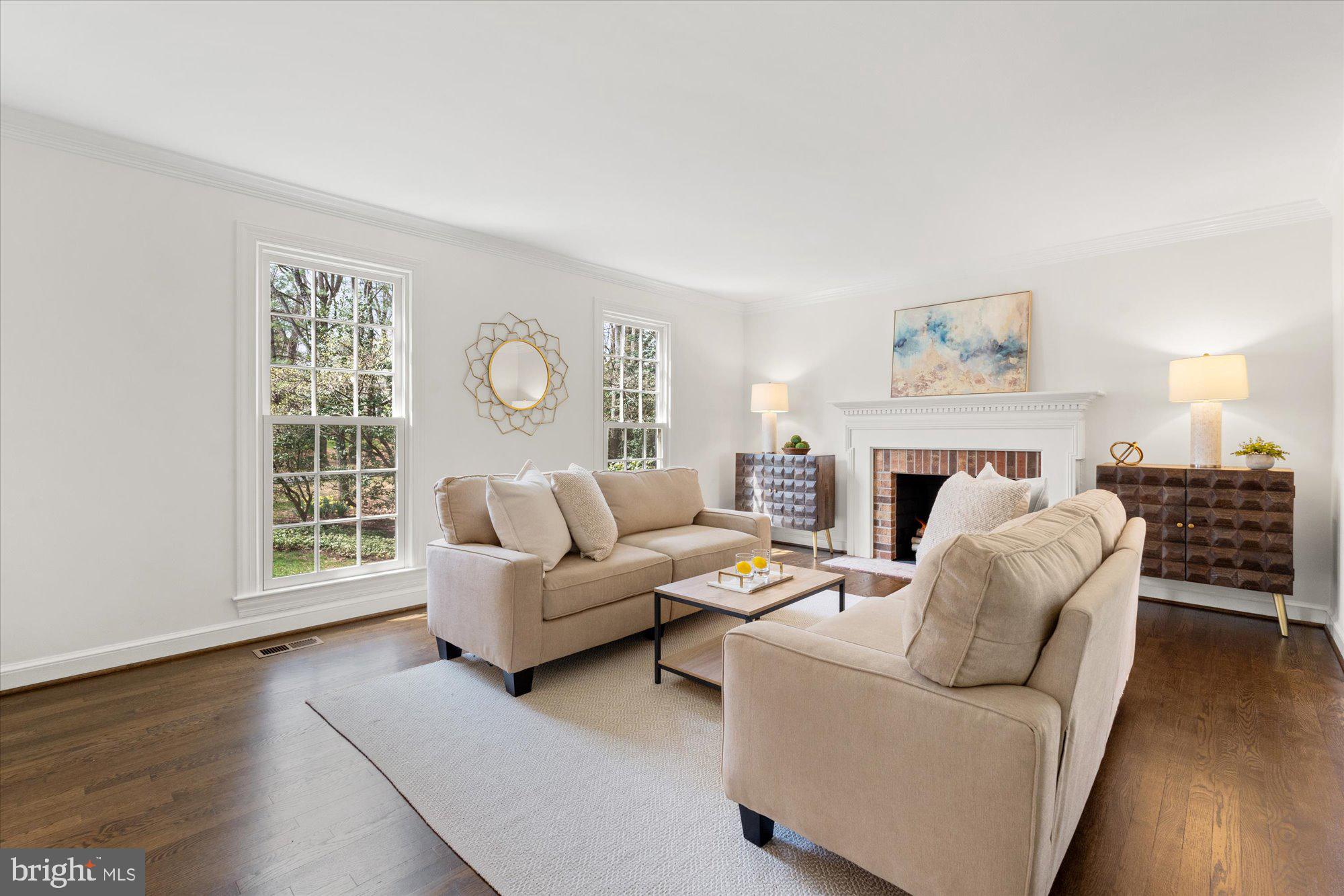 COLVIN RUN ESTATES - Residential