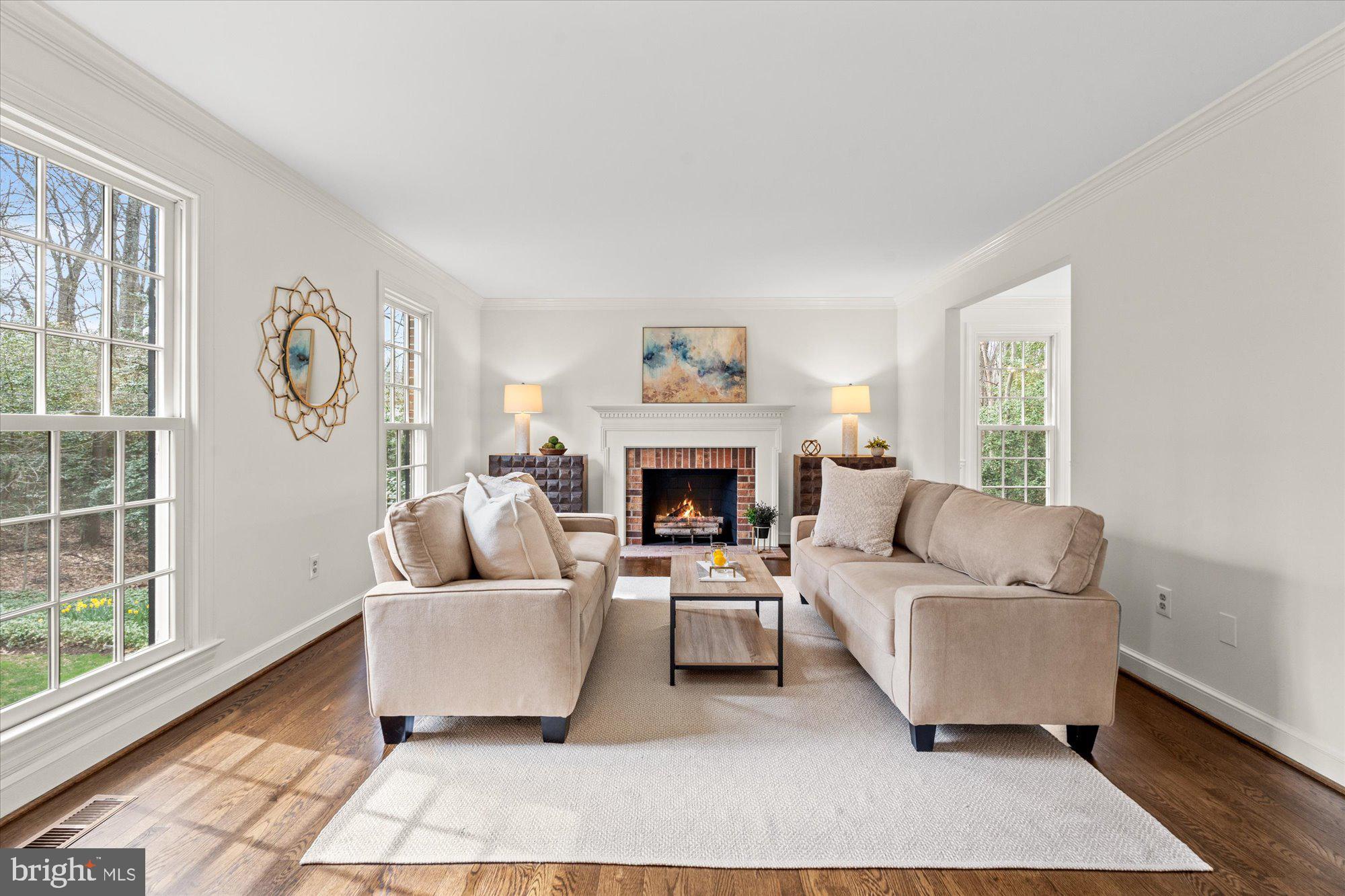 COLVIN RUN ESTATES - Residential