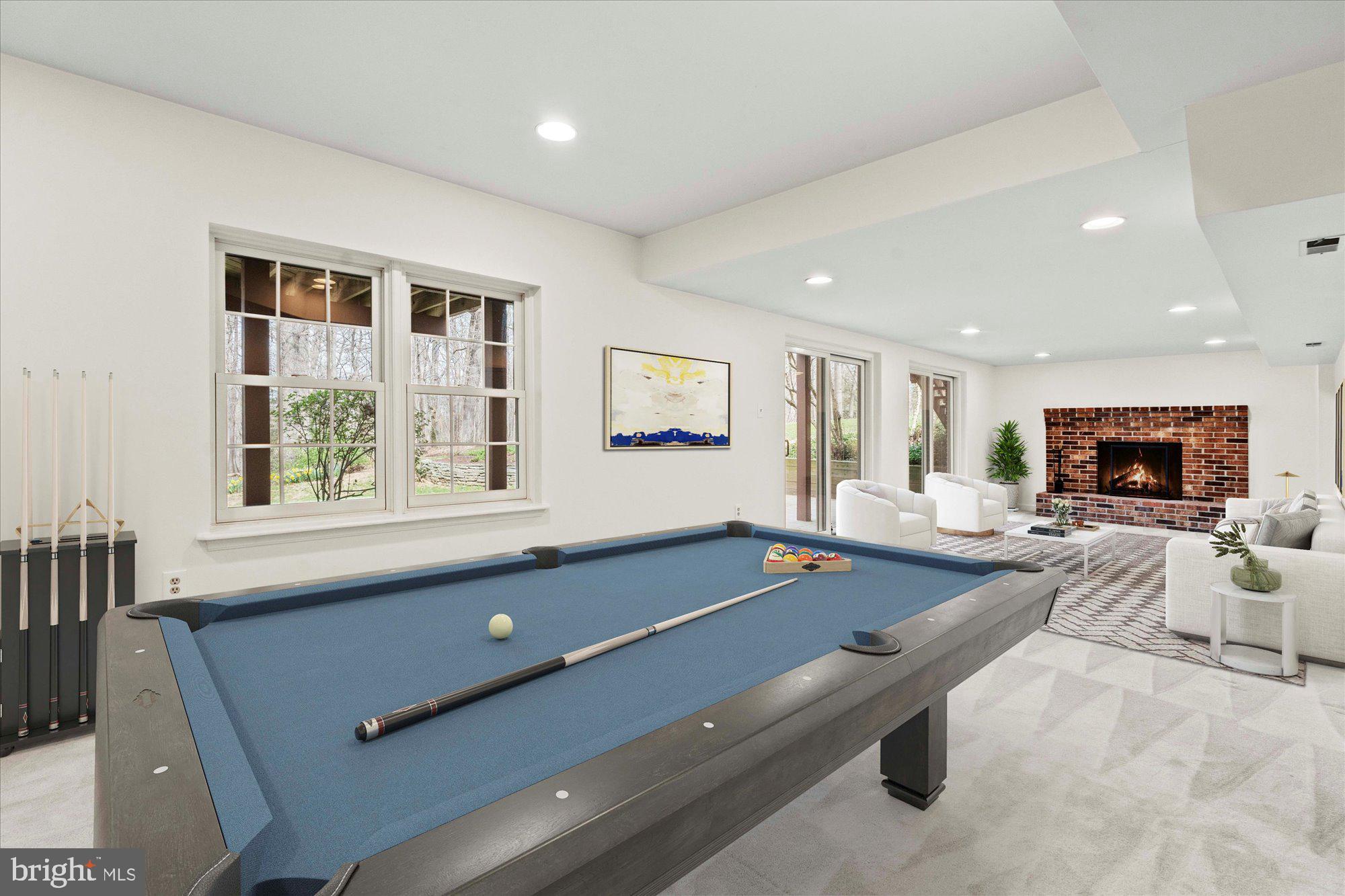 COLVIN RUN ESTATES - Residential