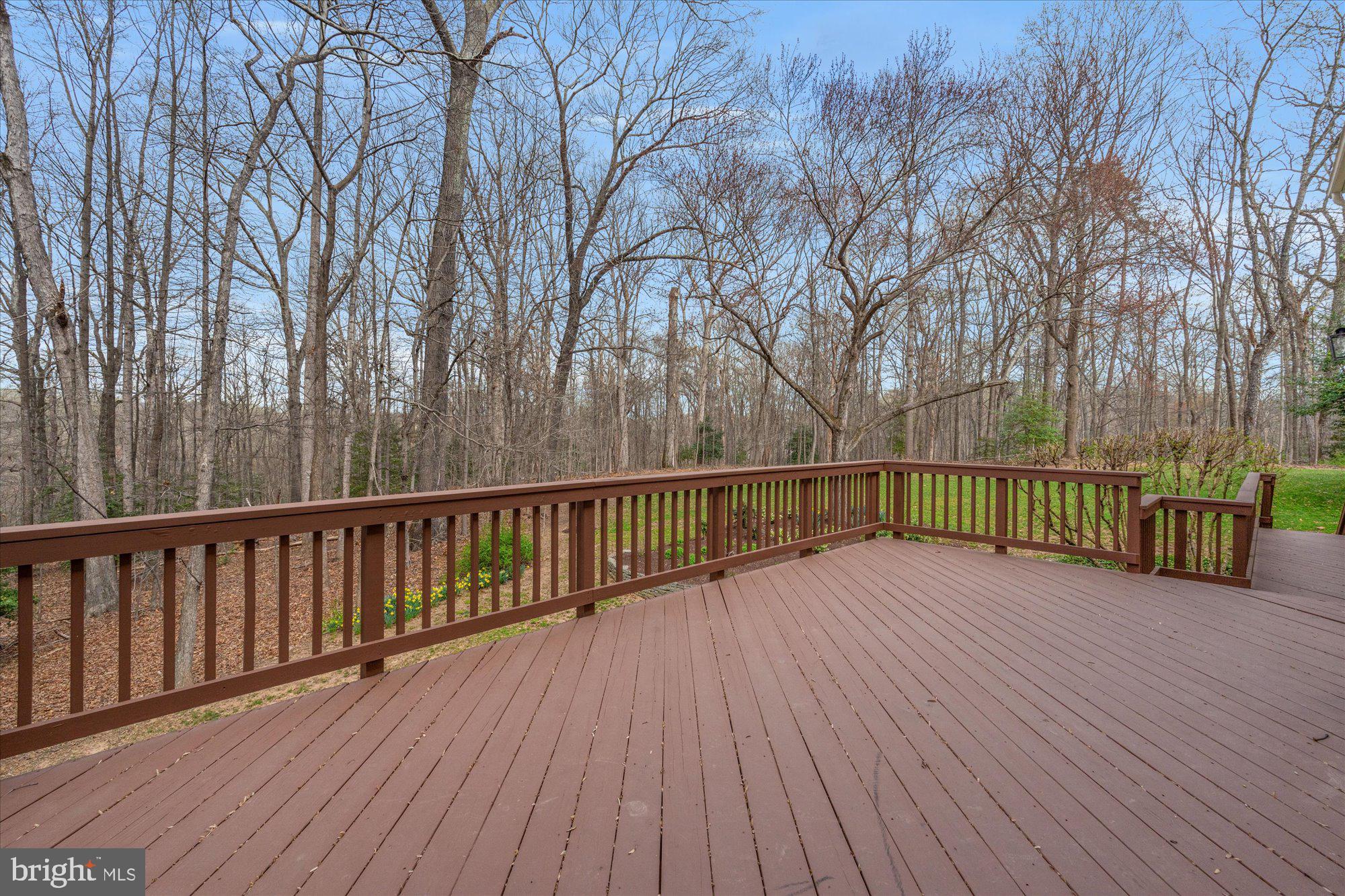 COLVIN RUN ESTATES - Residential