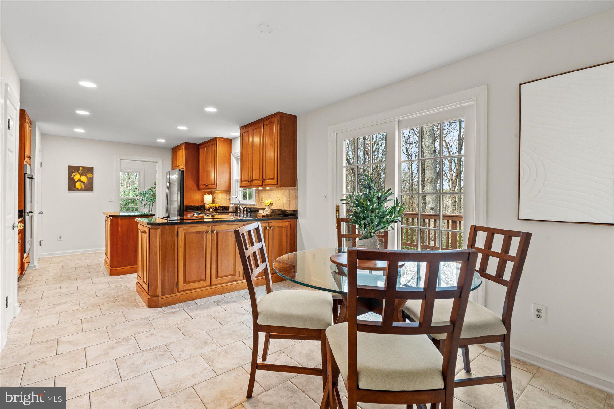 COLVIN RUN ESTATES - Residential