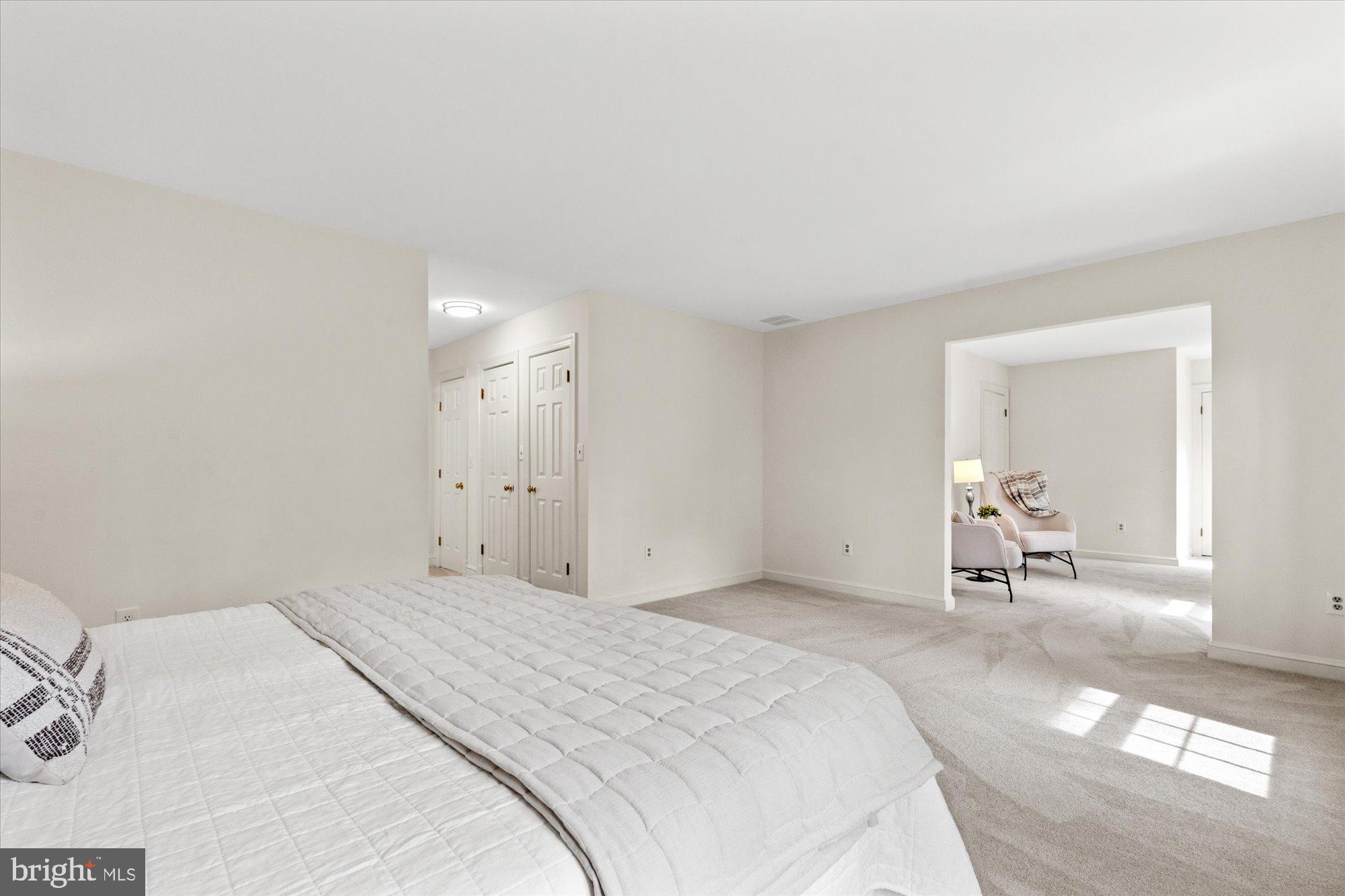 COLVIN RUN ESTATES - Residential