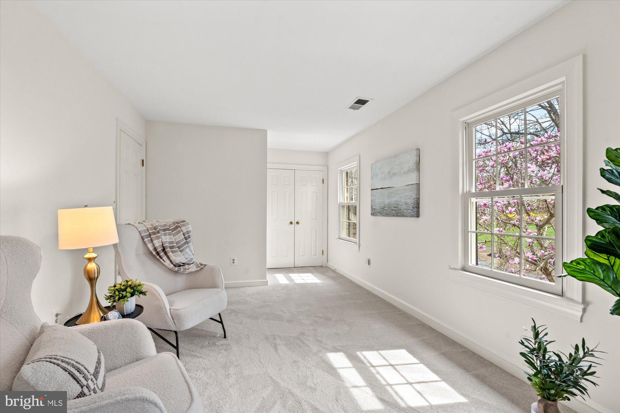 COLVIN RUN ESTATES - Residential