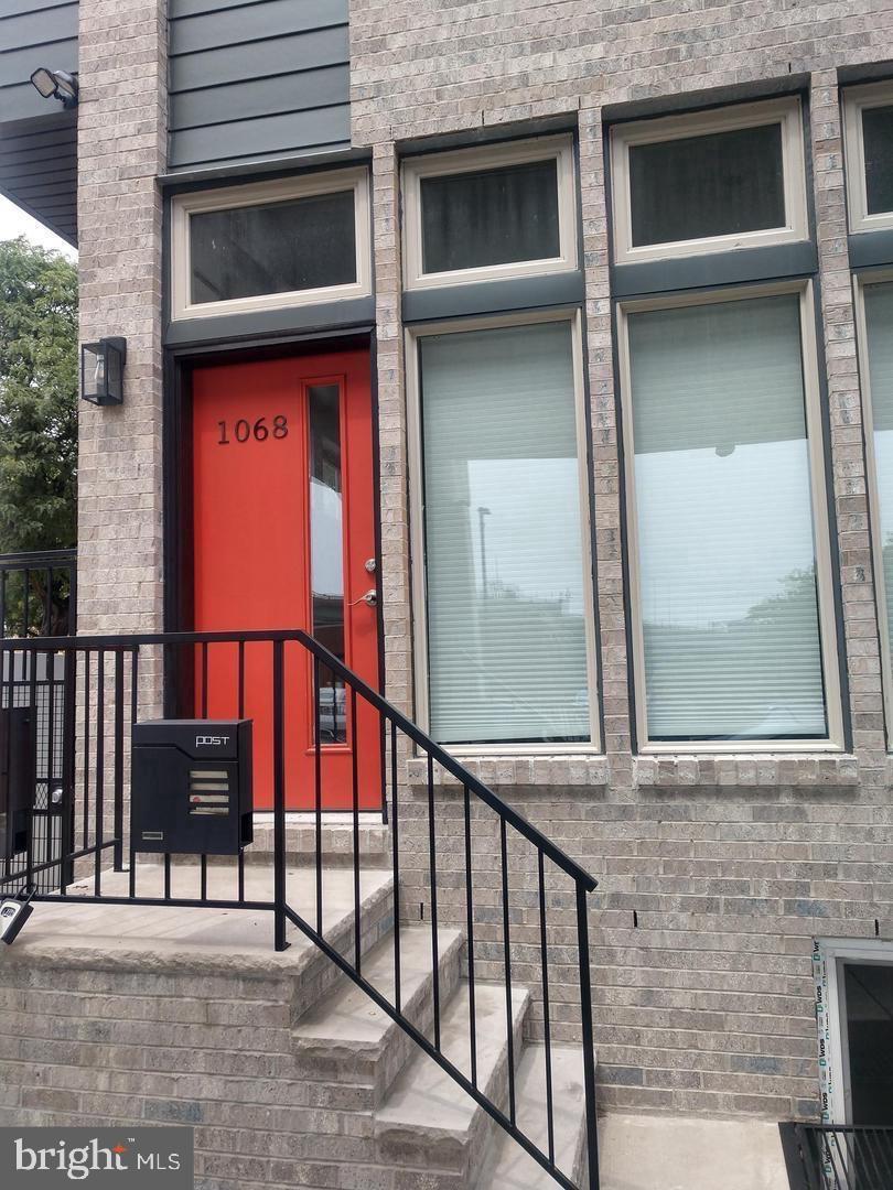 Welcome to 1068 N Front Street – Prime Commercial Space in Northern Liberties. This high-visibility ground-floor commercial unit offers an open floor plan with abundant natural light, a first-floor powder room, and access to a semi-finished basement for additional storage or workspace. Located in a high-traffic area with both pedestrian and vehicle exposure. Close proximity to public transportation and neighborhood attractions including tons of great restaurants.