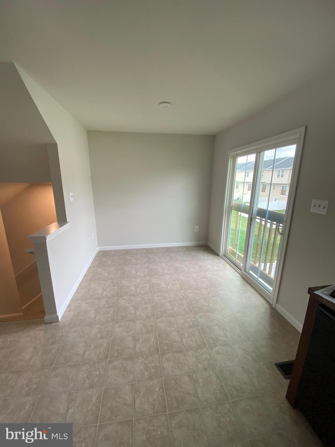 THE LAKES AT MARTINSBURG - Residential Lease