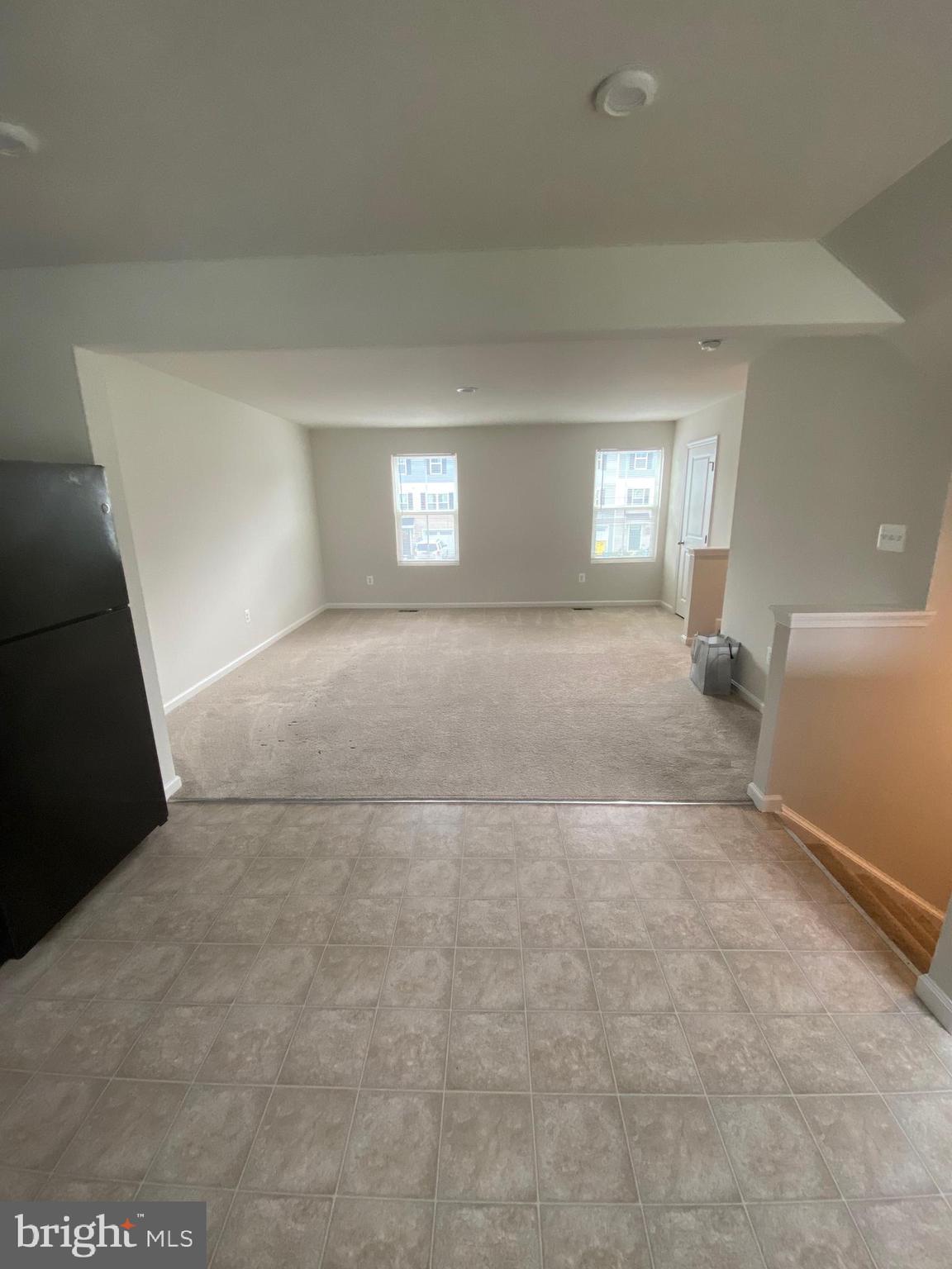 THE LAKES AT MARTINSBURG - Residential Lease