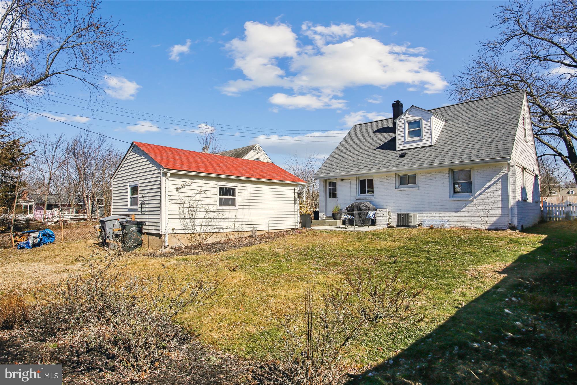 BUCKNELL MANOR - Residential