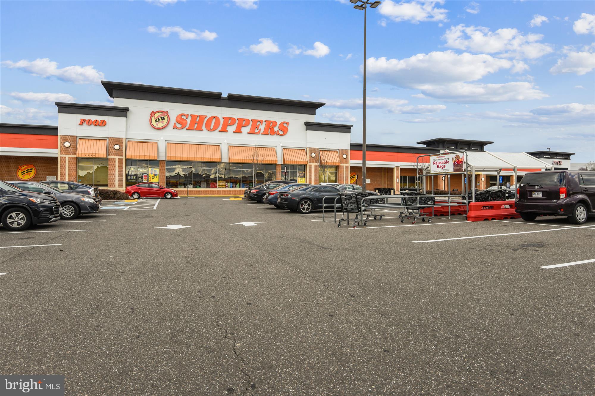 BUCKNELL MANOR - Residential