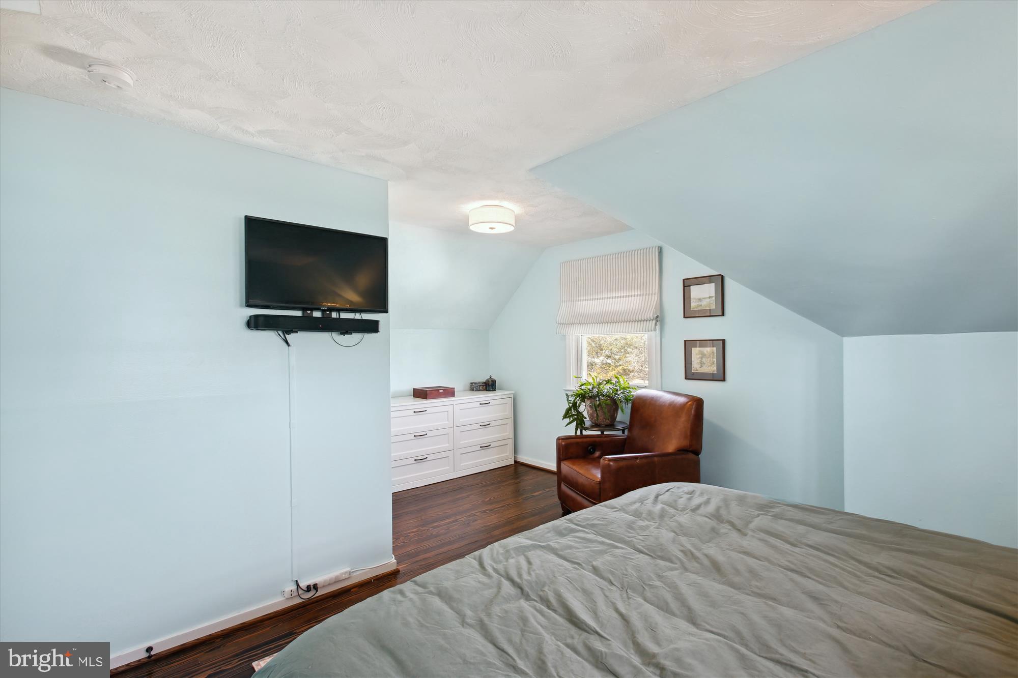 BUCKNELL MANOR - Residential